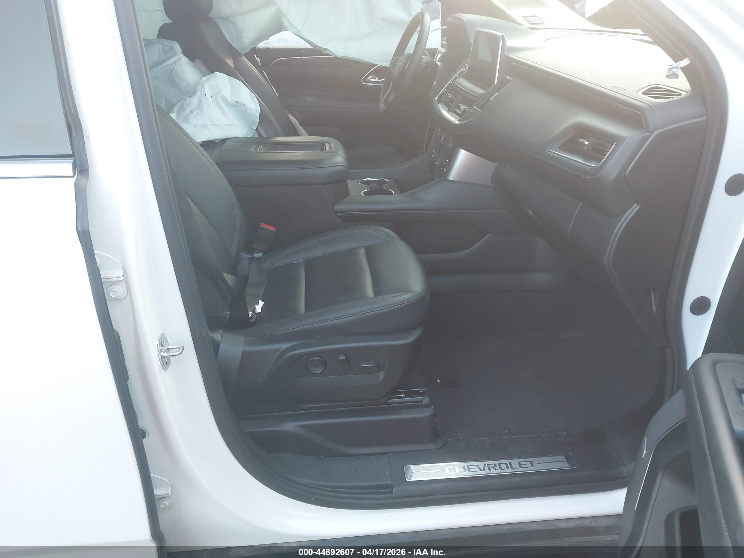 CHEVROLET TAHOE image 5