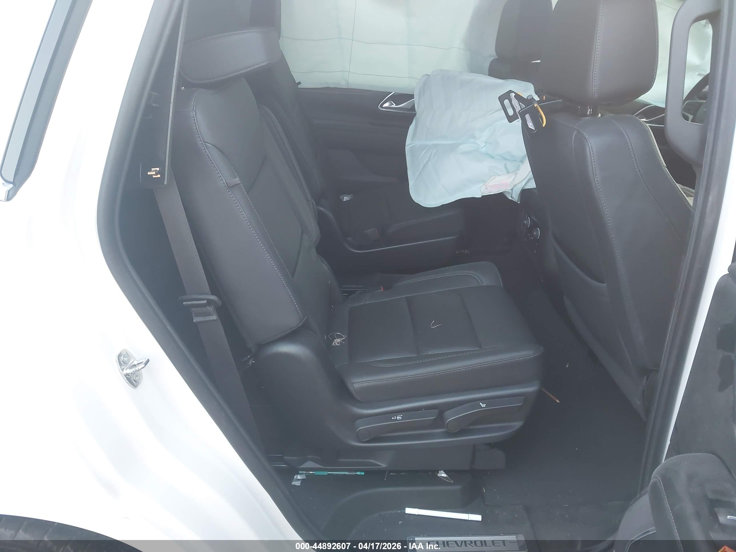 CHEVROLET TAHOE image 8