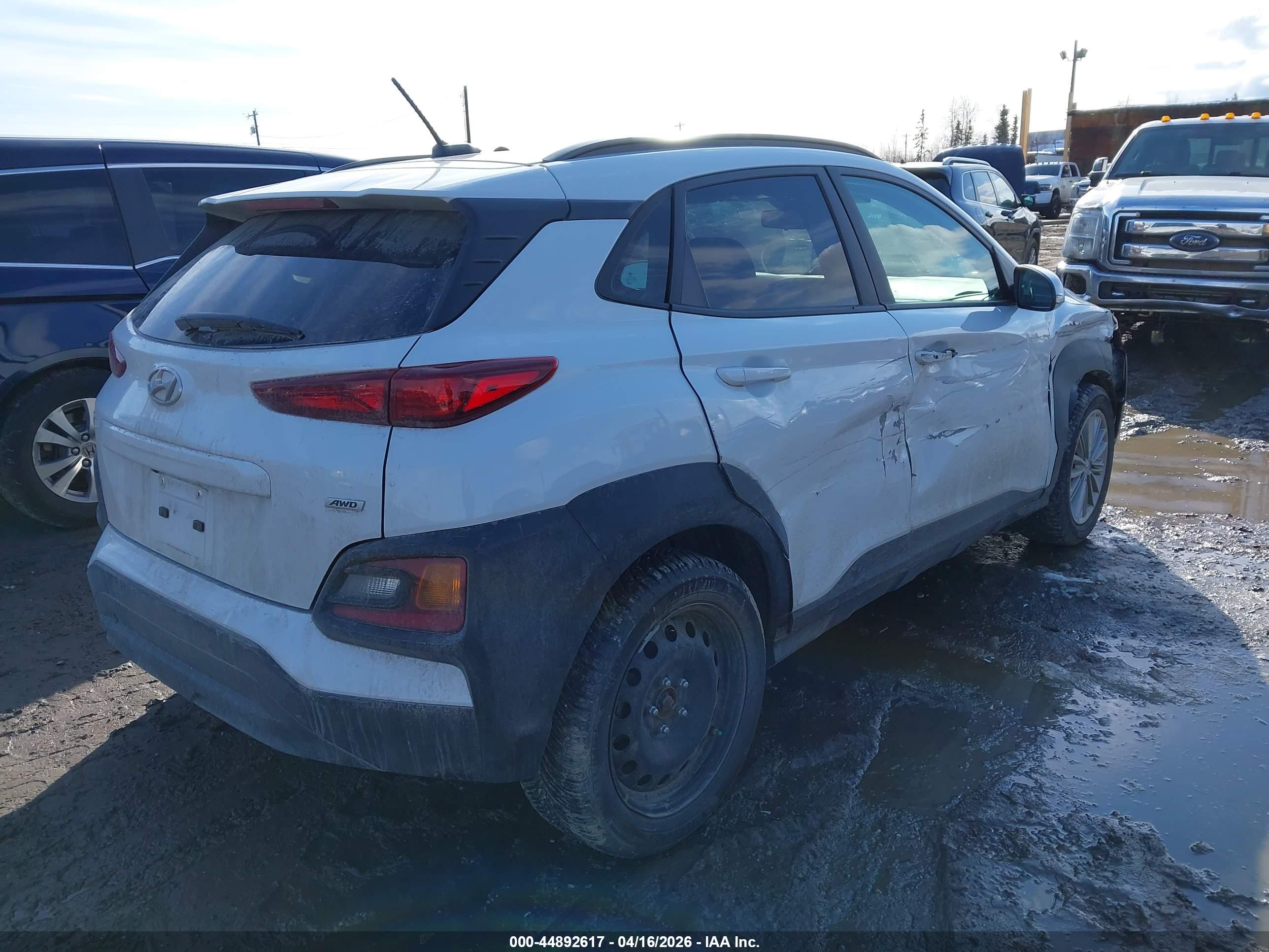 HYUNDAI KONA image 4