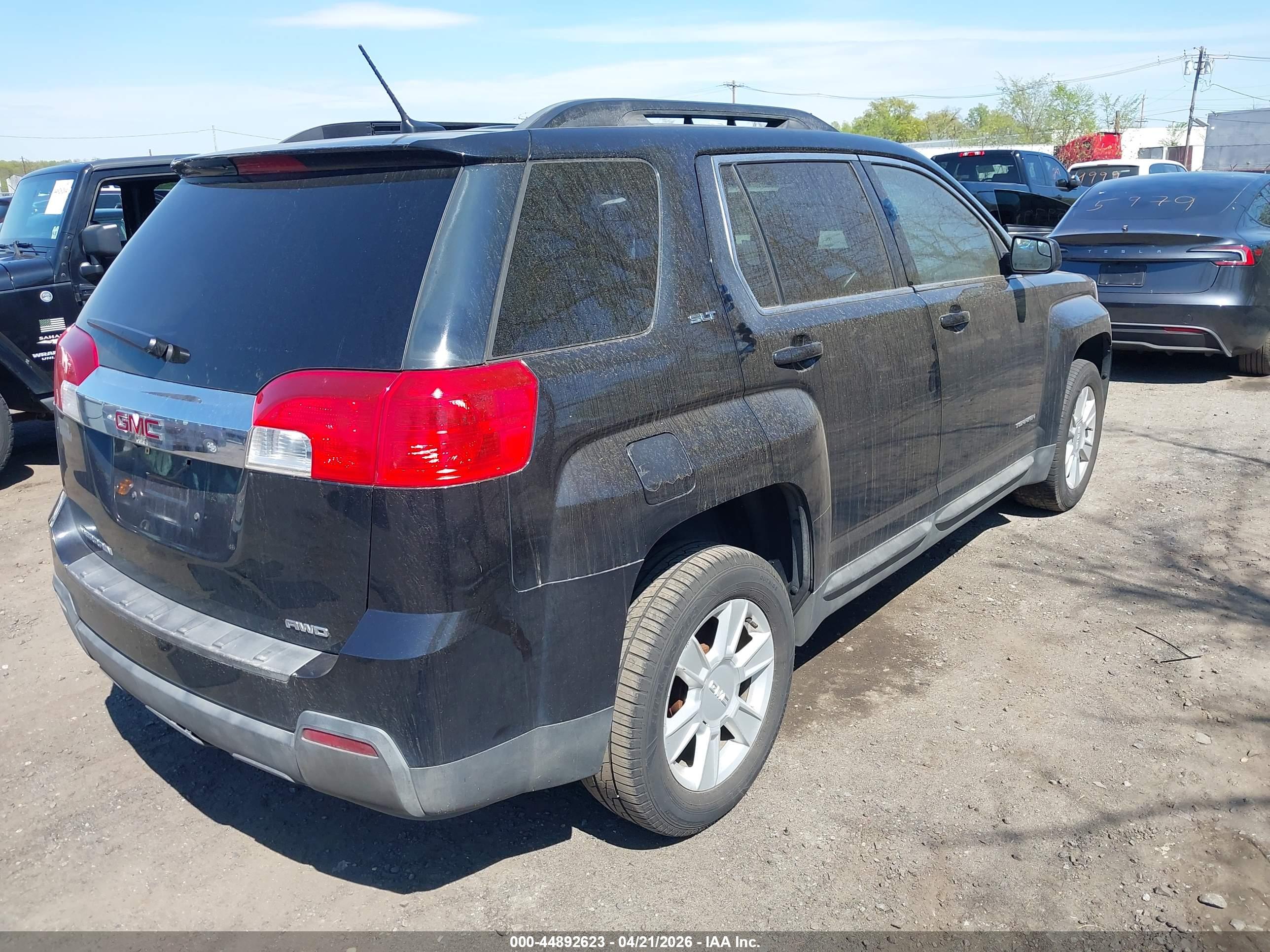 GMC TERRAIN image 4