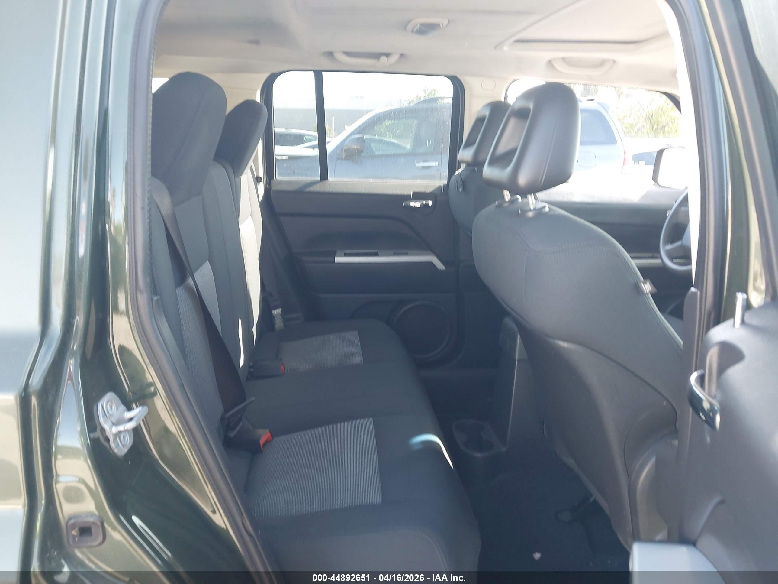 JEEP PATRIOT image 8