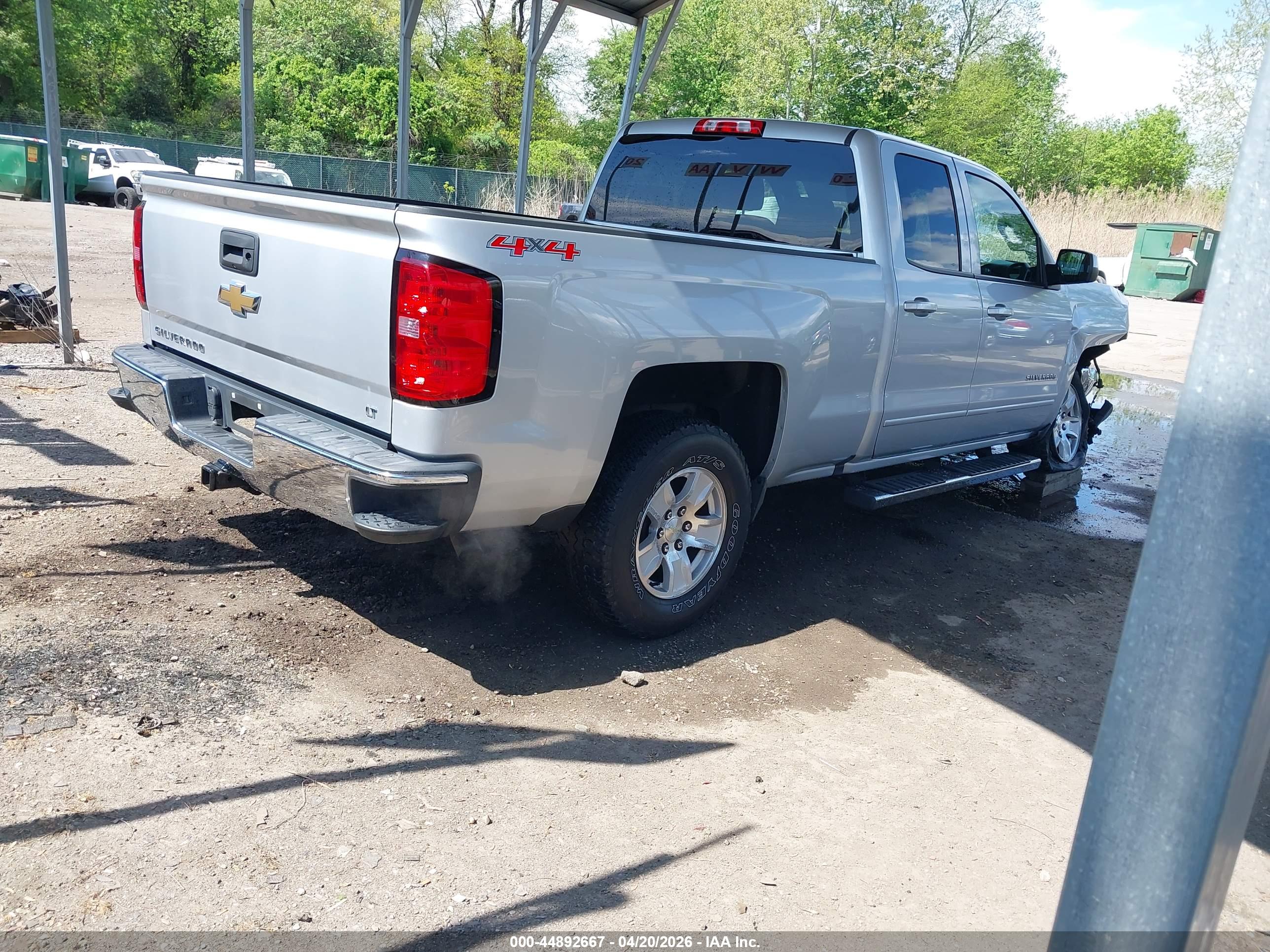 CHEVROLET SILVERADO image 4
