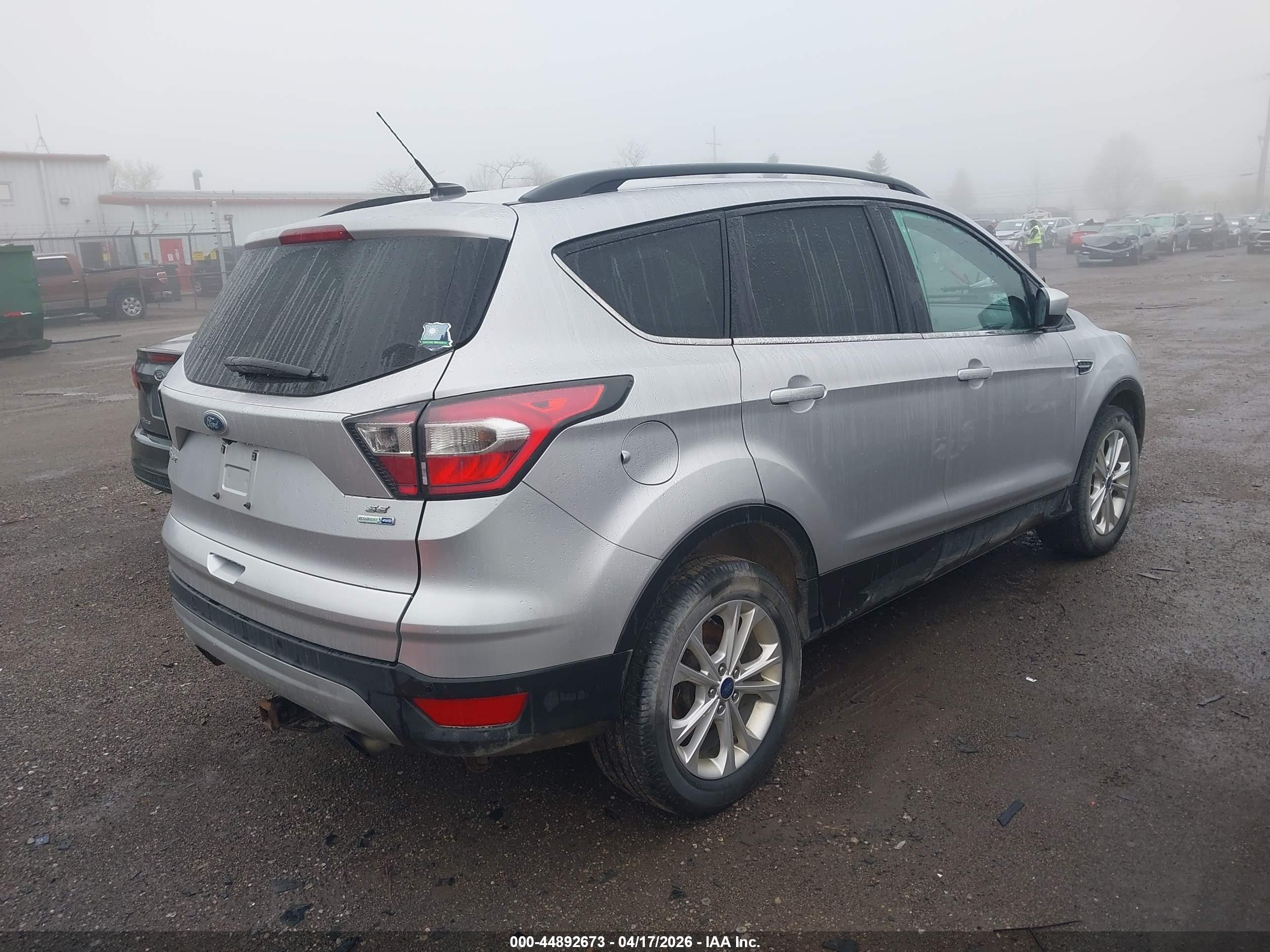 FORD ESCAPE image 4