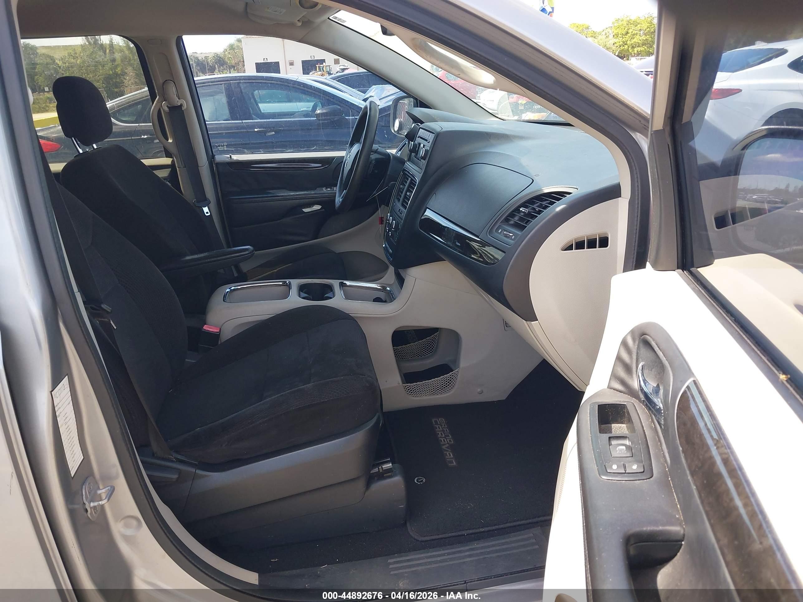 DODGE GRAND image 5