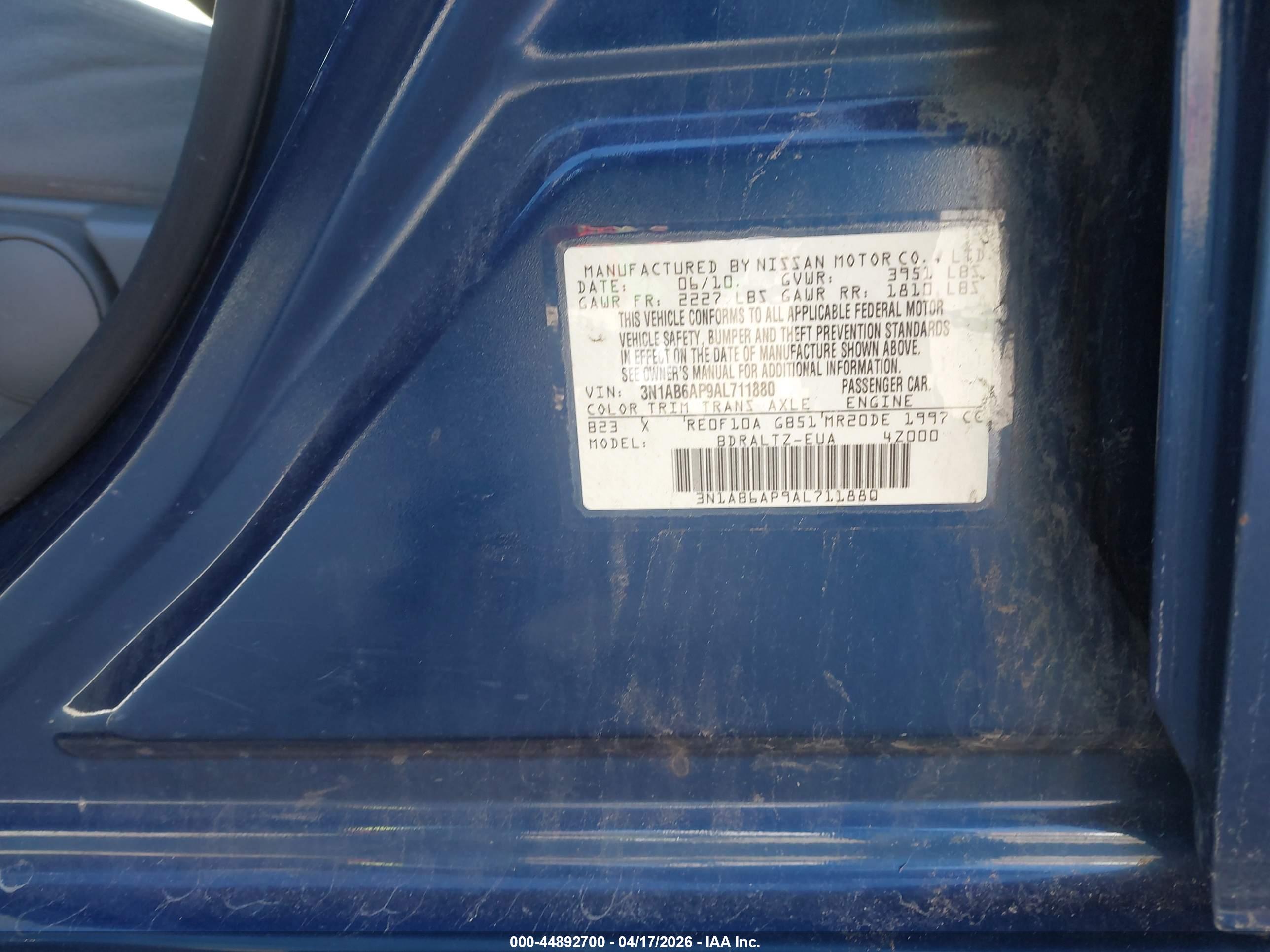 NISSAN SENTRA image 9