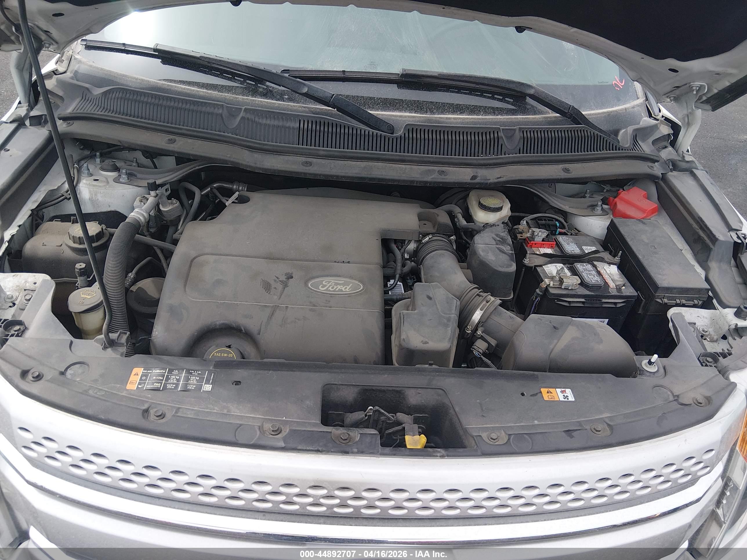 FORD EXPLORER image 10