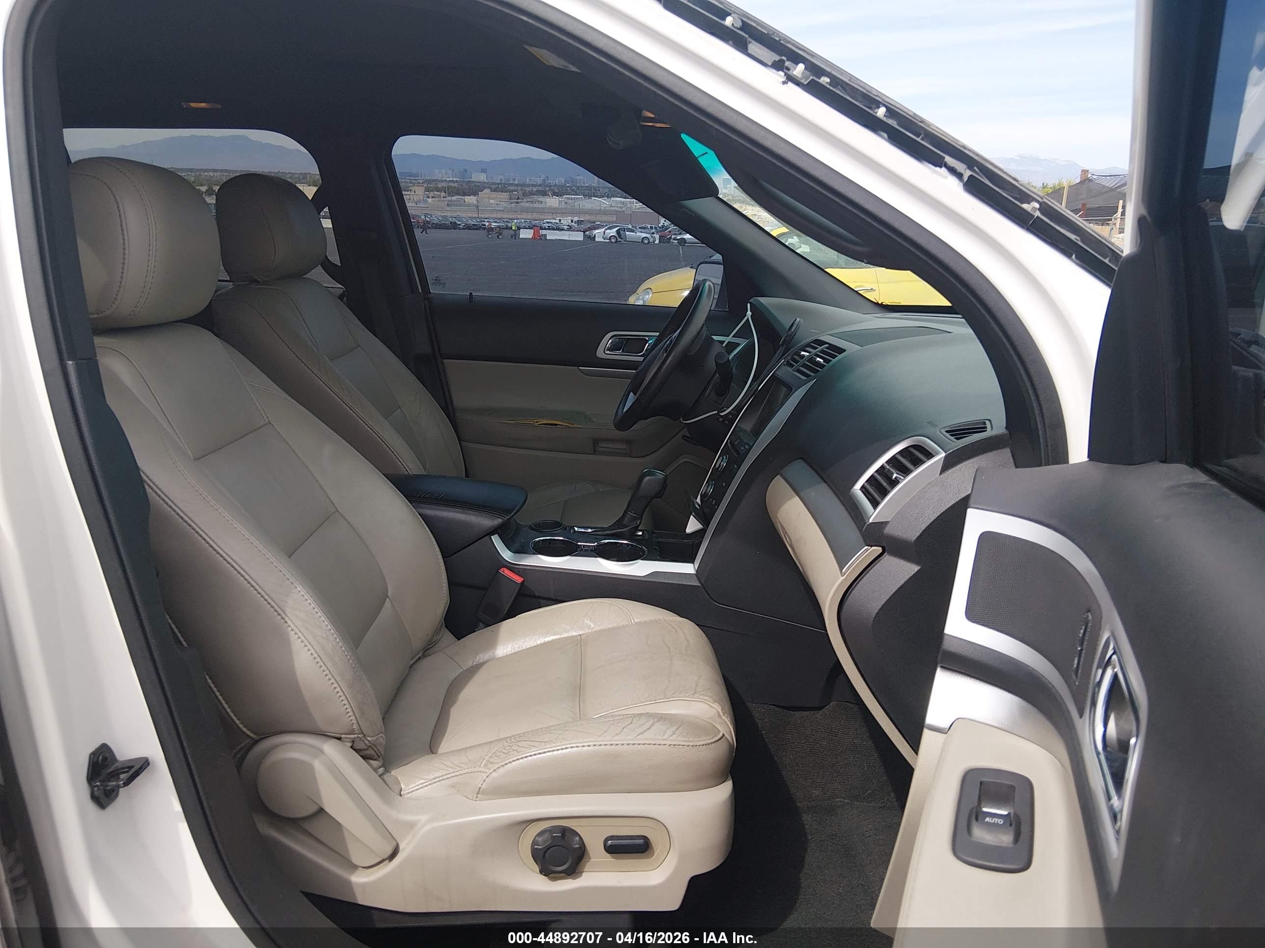 FORD EXPLORER image 5