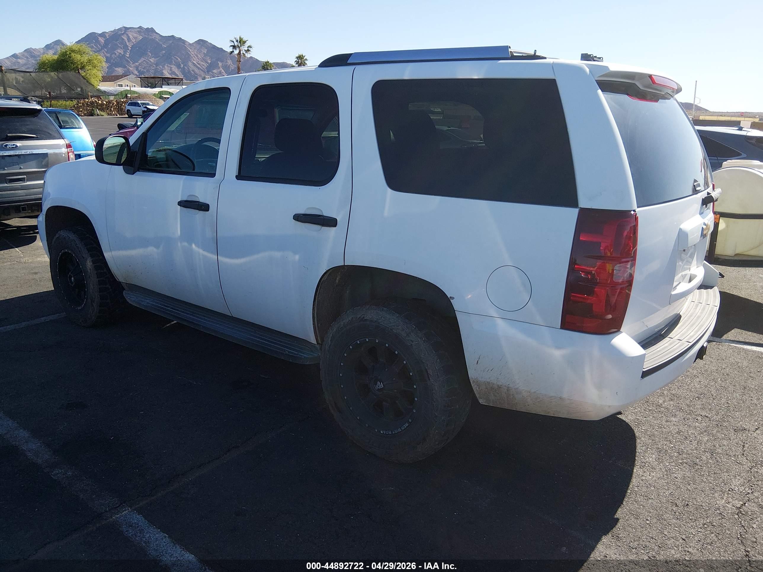 CHEVROLET TAHOE image 3