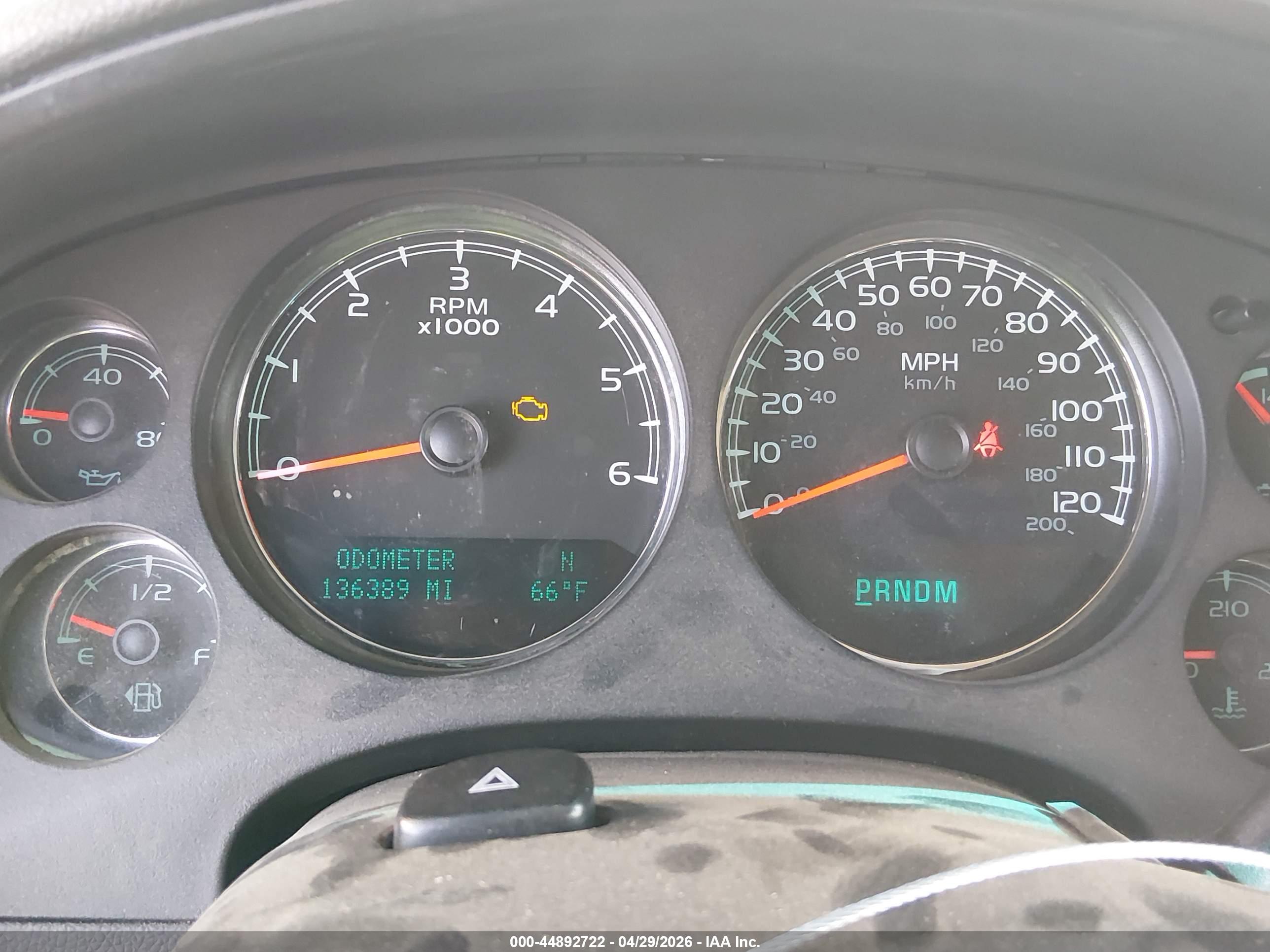 CHEVROLET TAHOE image 7