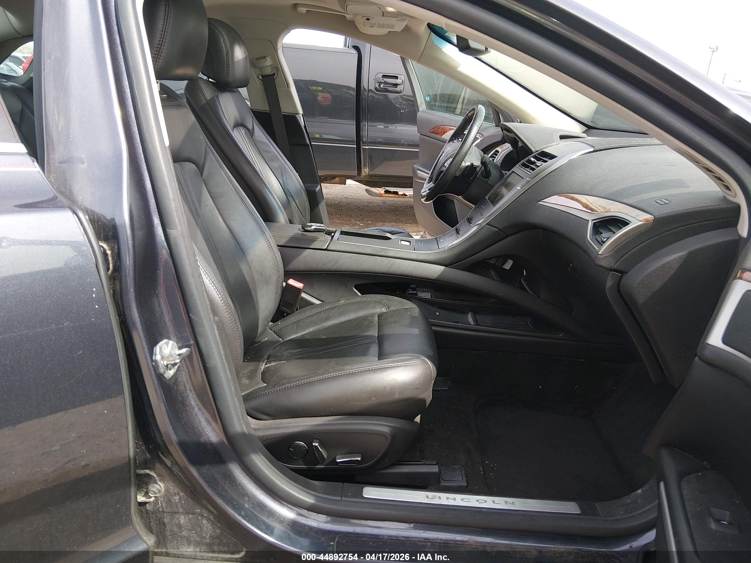 LINCOLN MKZ image 5