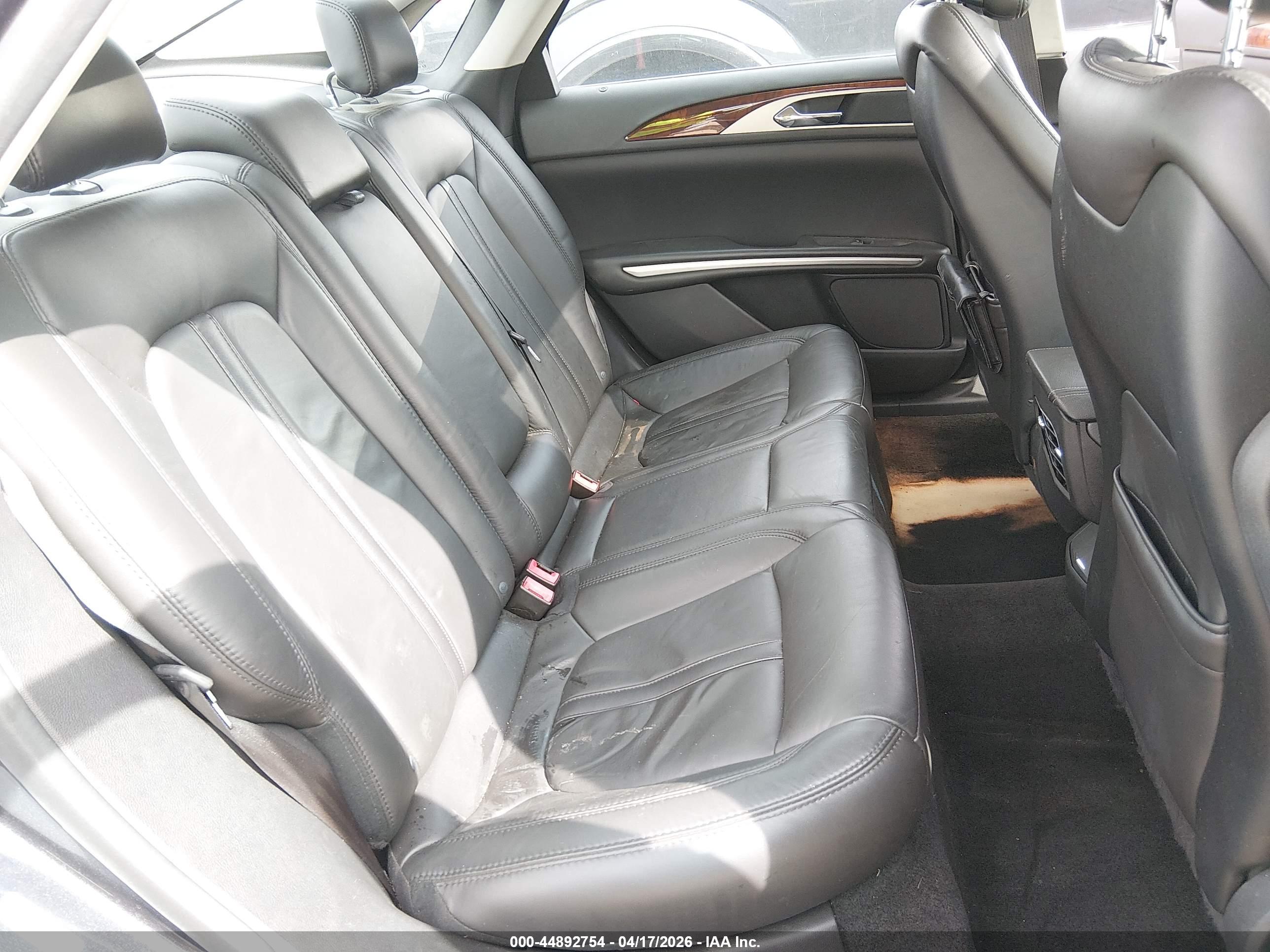 LINCOLN MKZ image 8