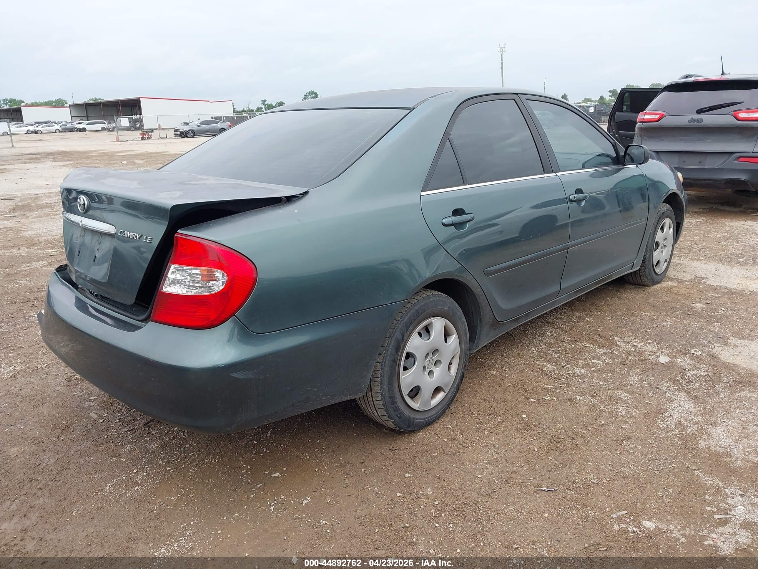 TOYOTA CAMRY image 4