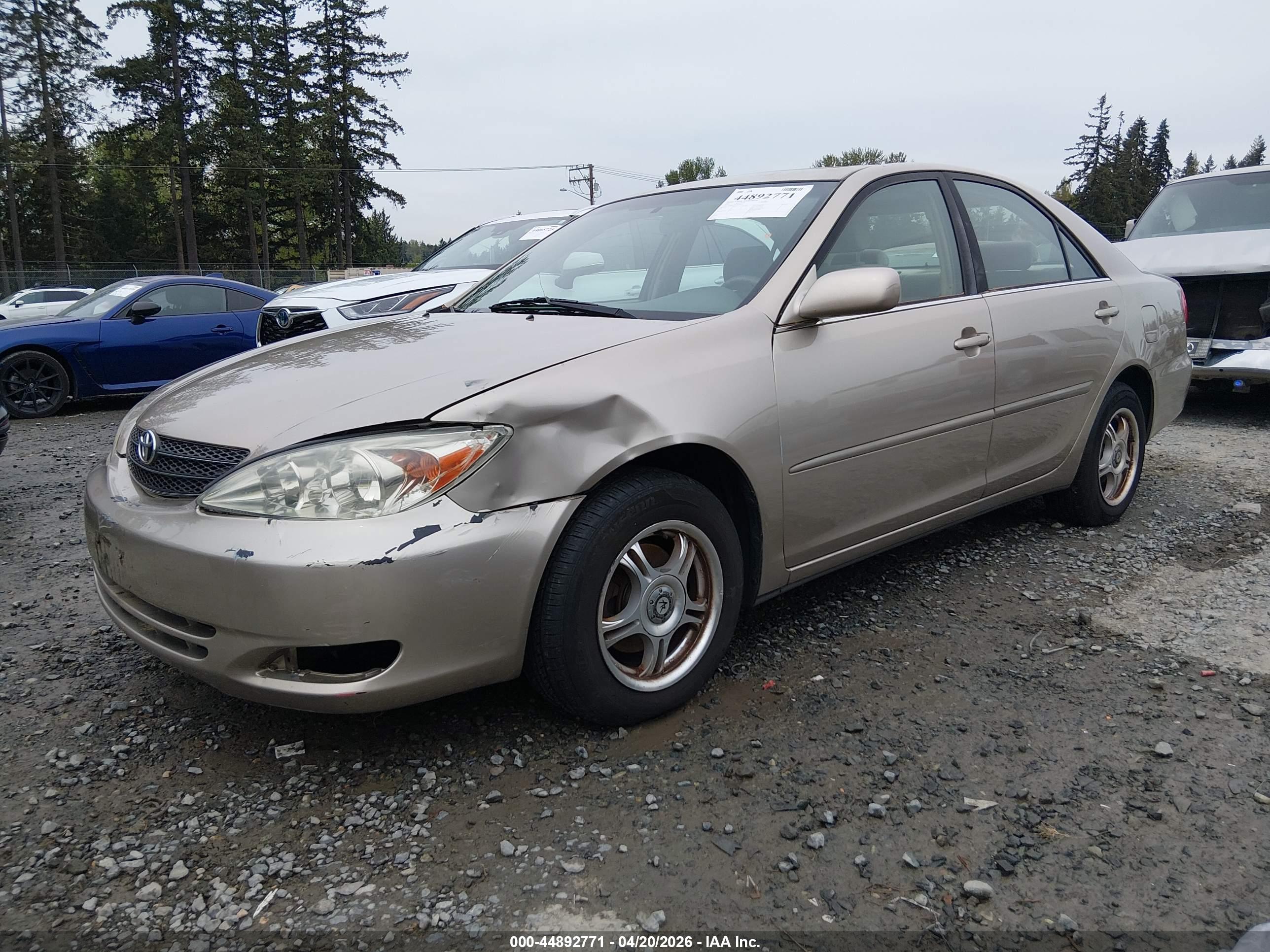 TOYOTA CAMRY image 2