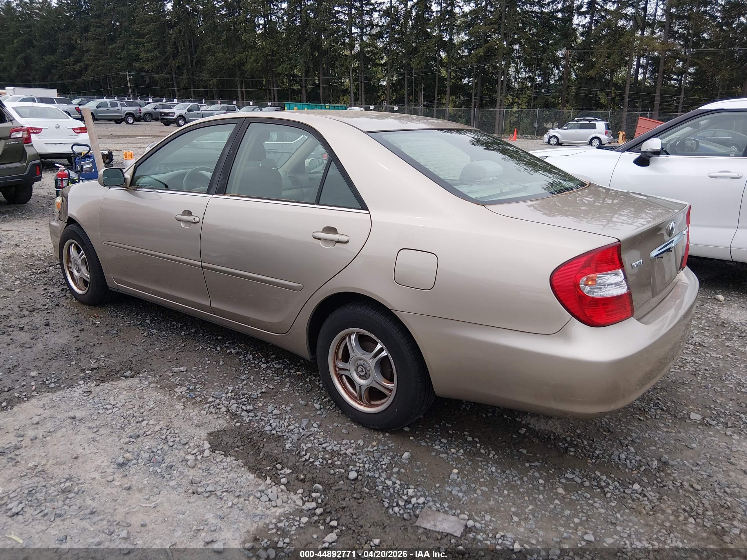 TOYOTA CAMRY image 3