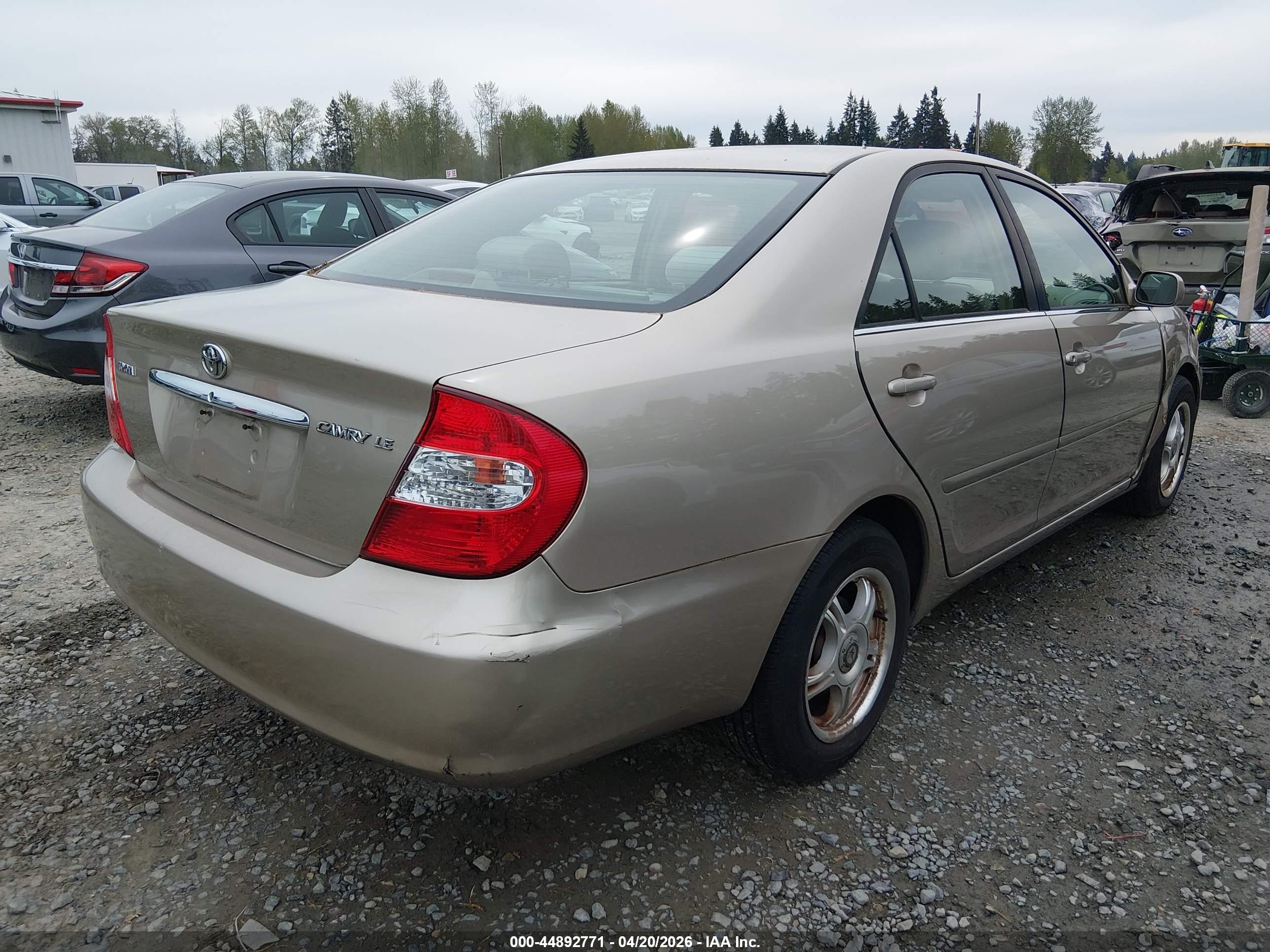 TOYOTA CAMRY image 4