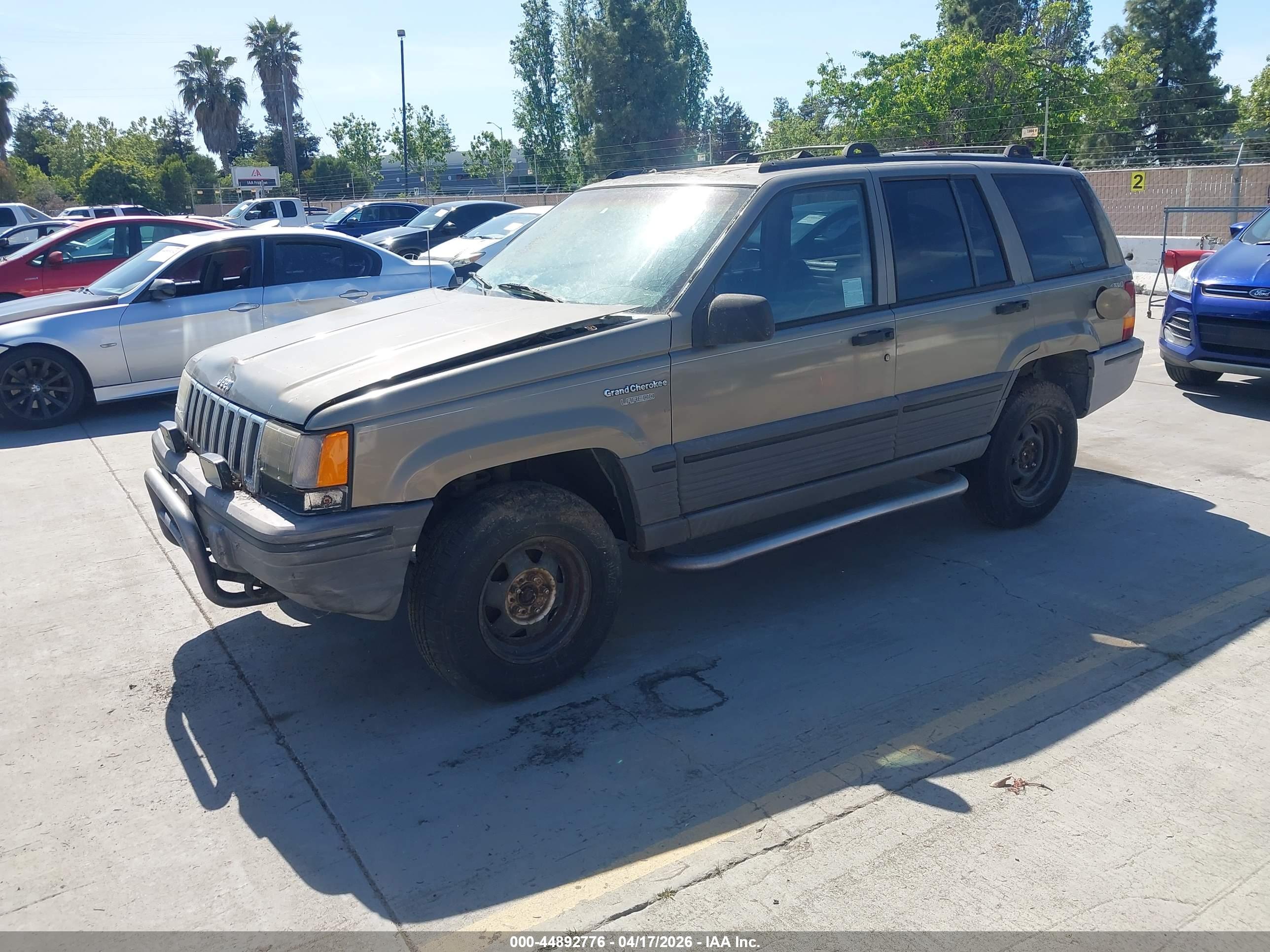 JEEP GRAND image 2