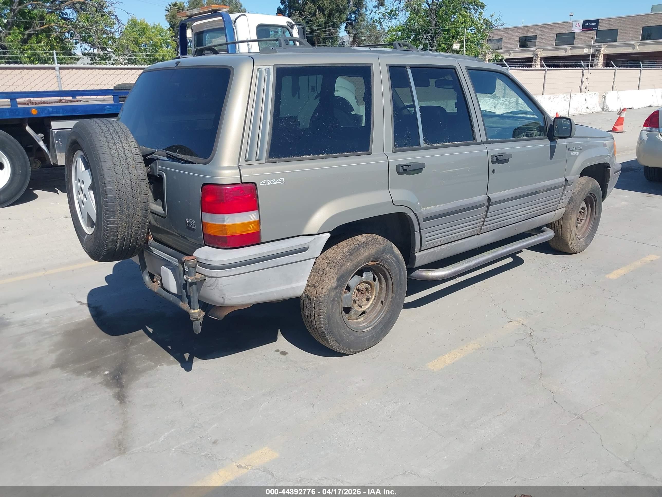 JEEP GRAND image 4