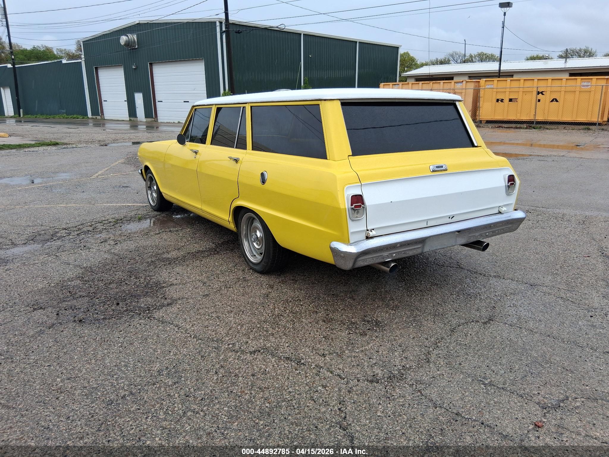 CHEVROLET NOVA image 3