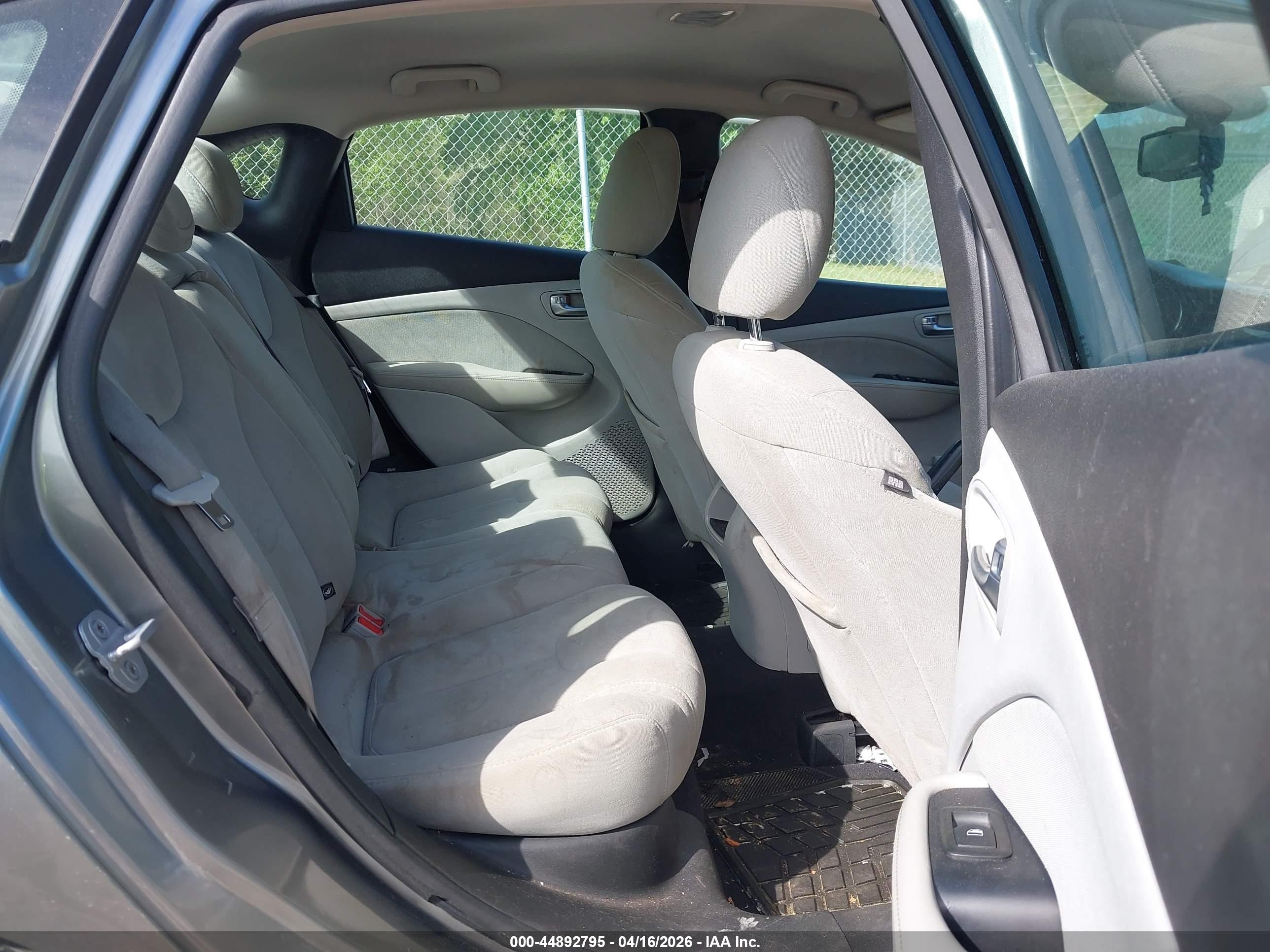 DODGE DART image 8