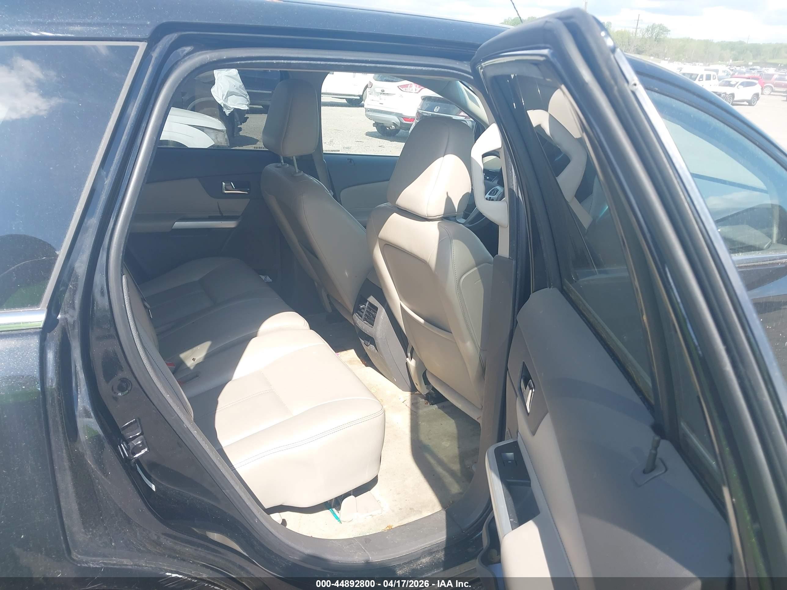 FORD EDGE image 8