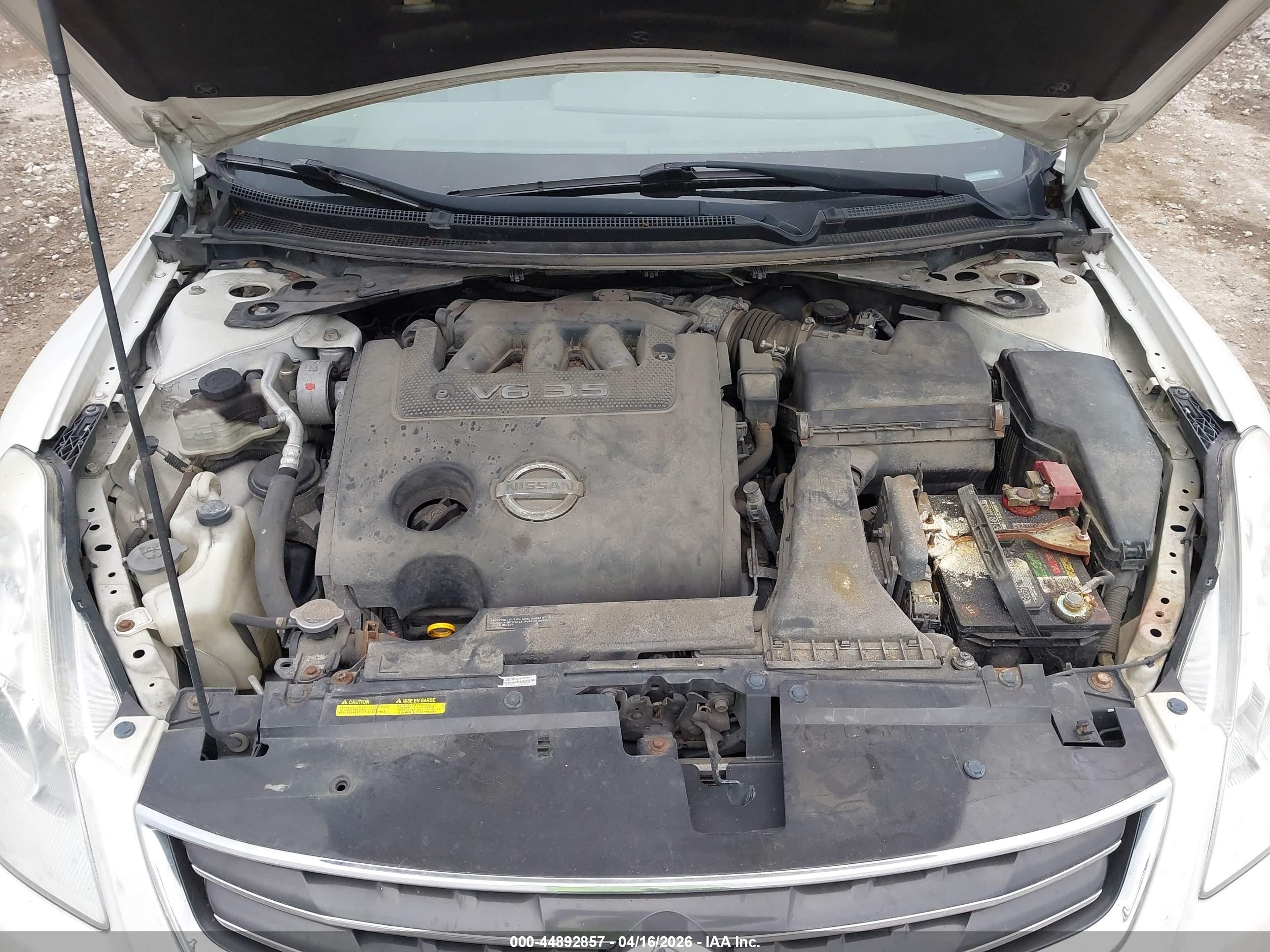 NISSAN ALTIMA image 10