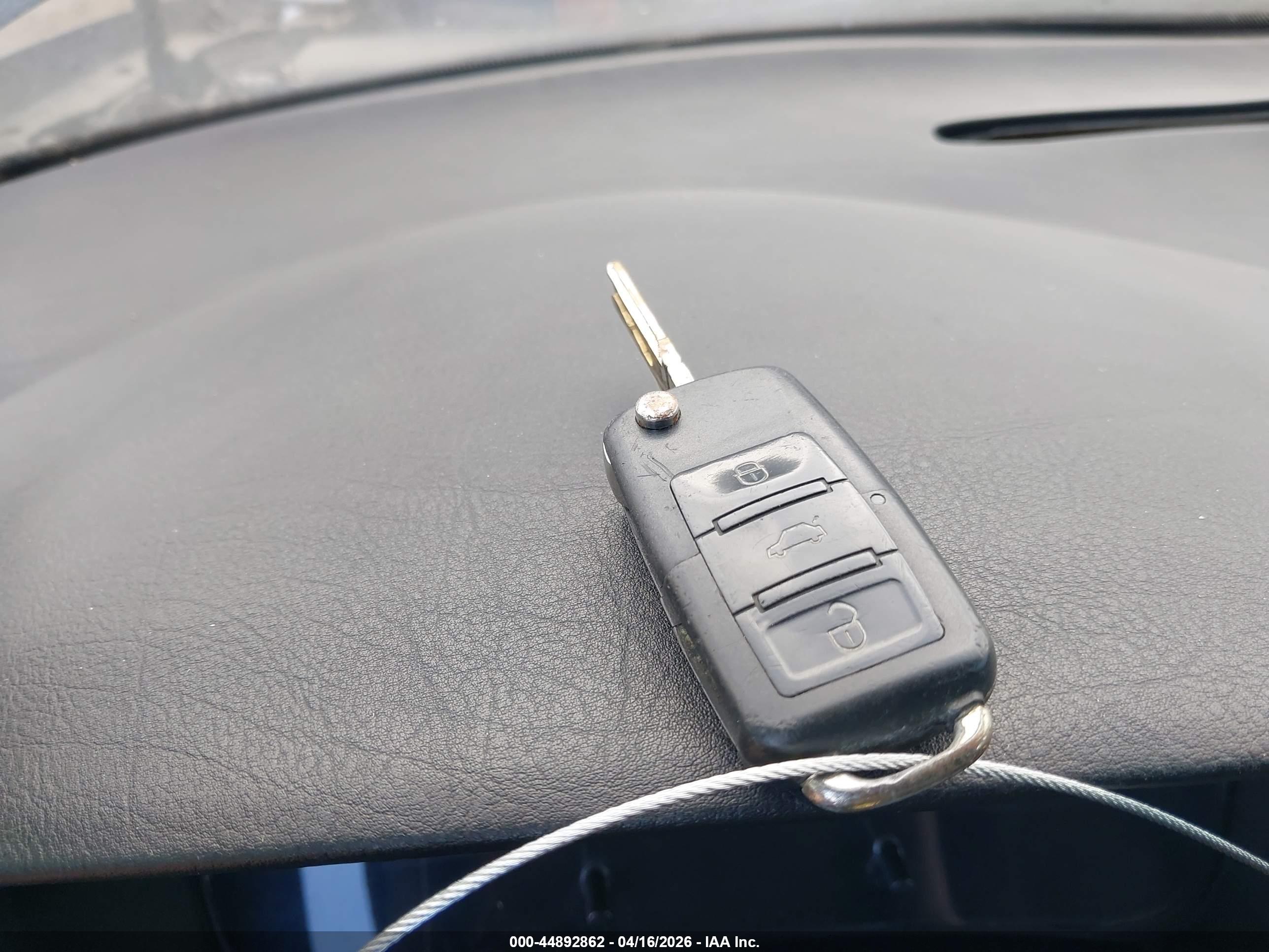 VOLKSWAGEN GOLF image 11