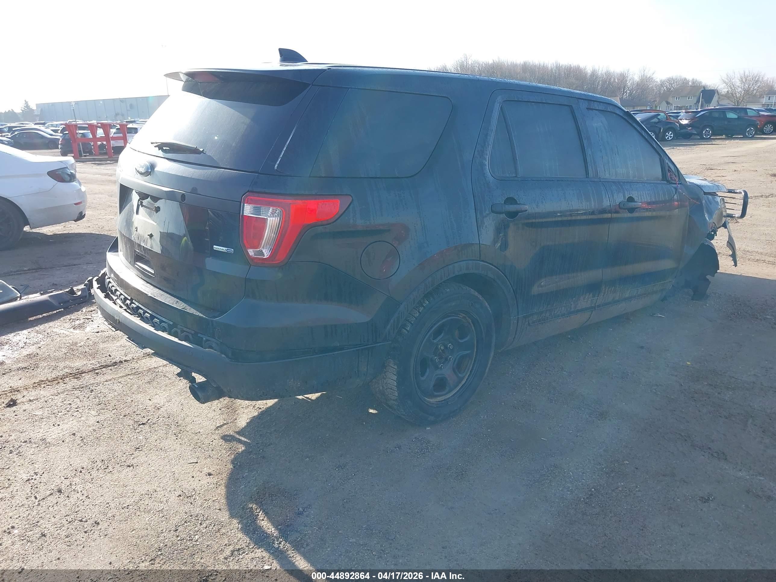 FORD UTILITY image 4