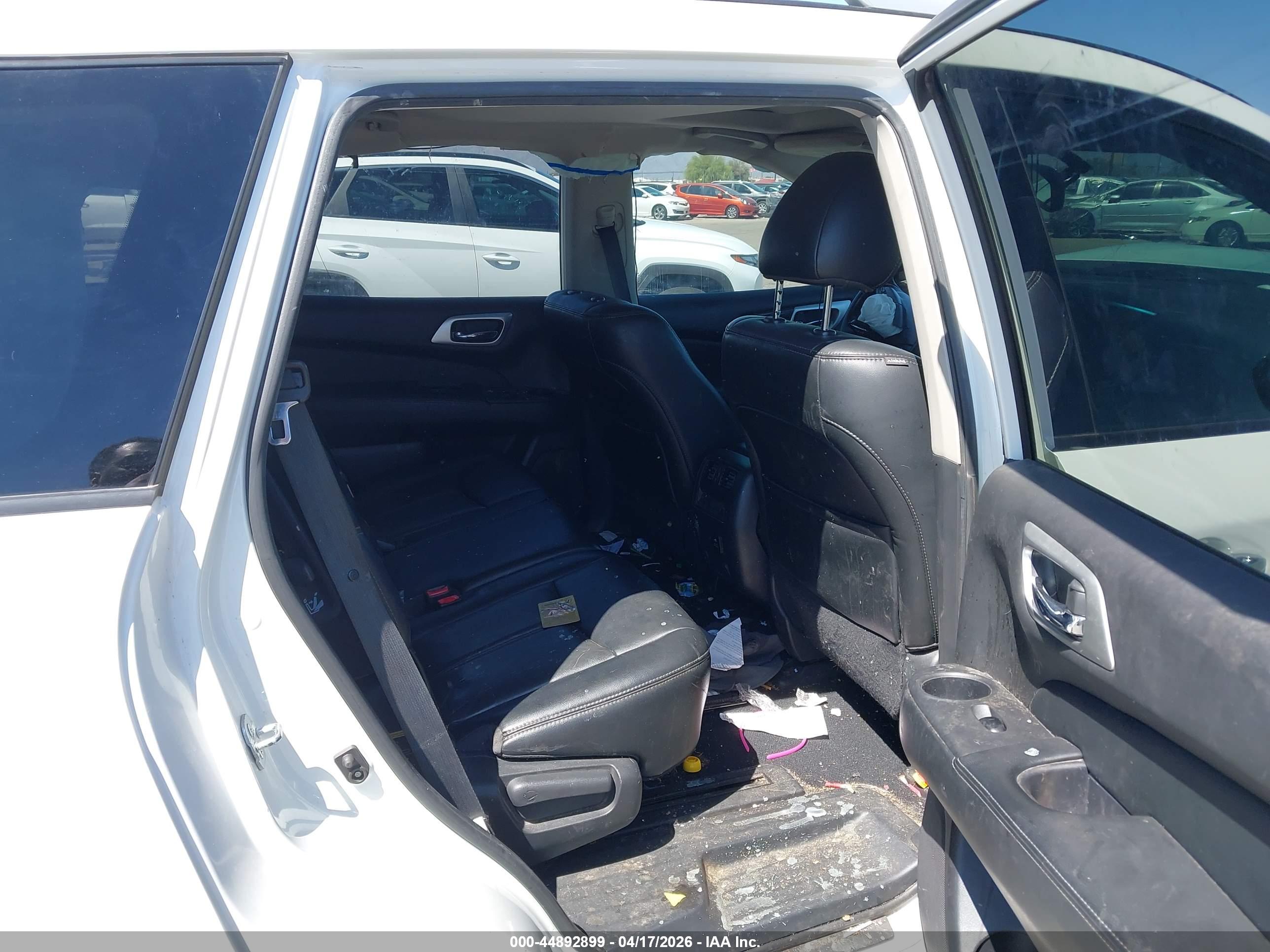 NISSAN PATHFINDER image 8