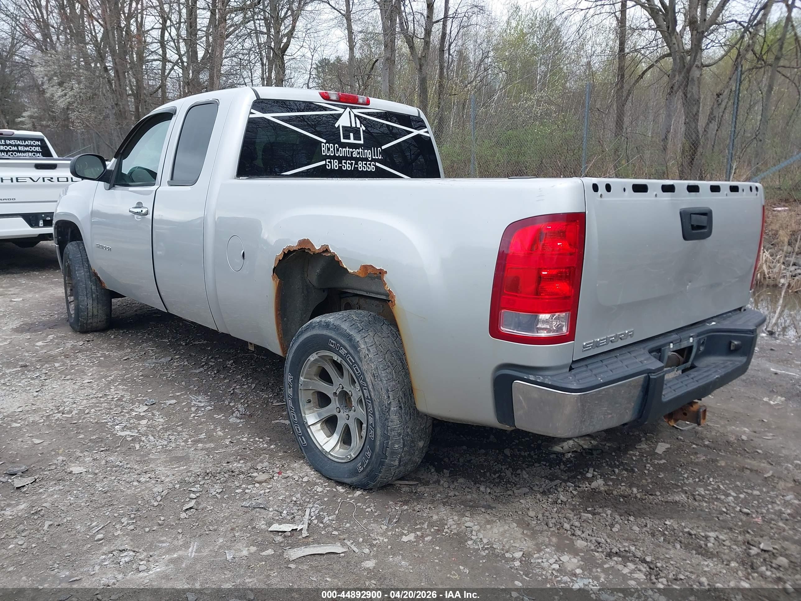 GMC SIERRA image 3