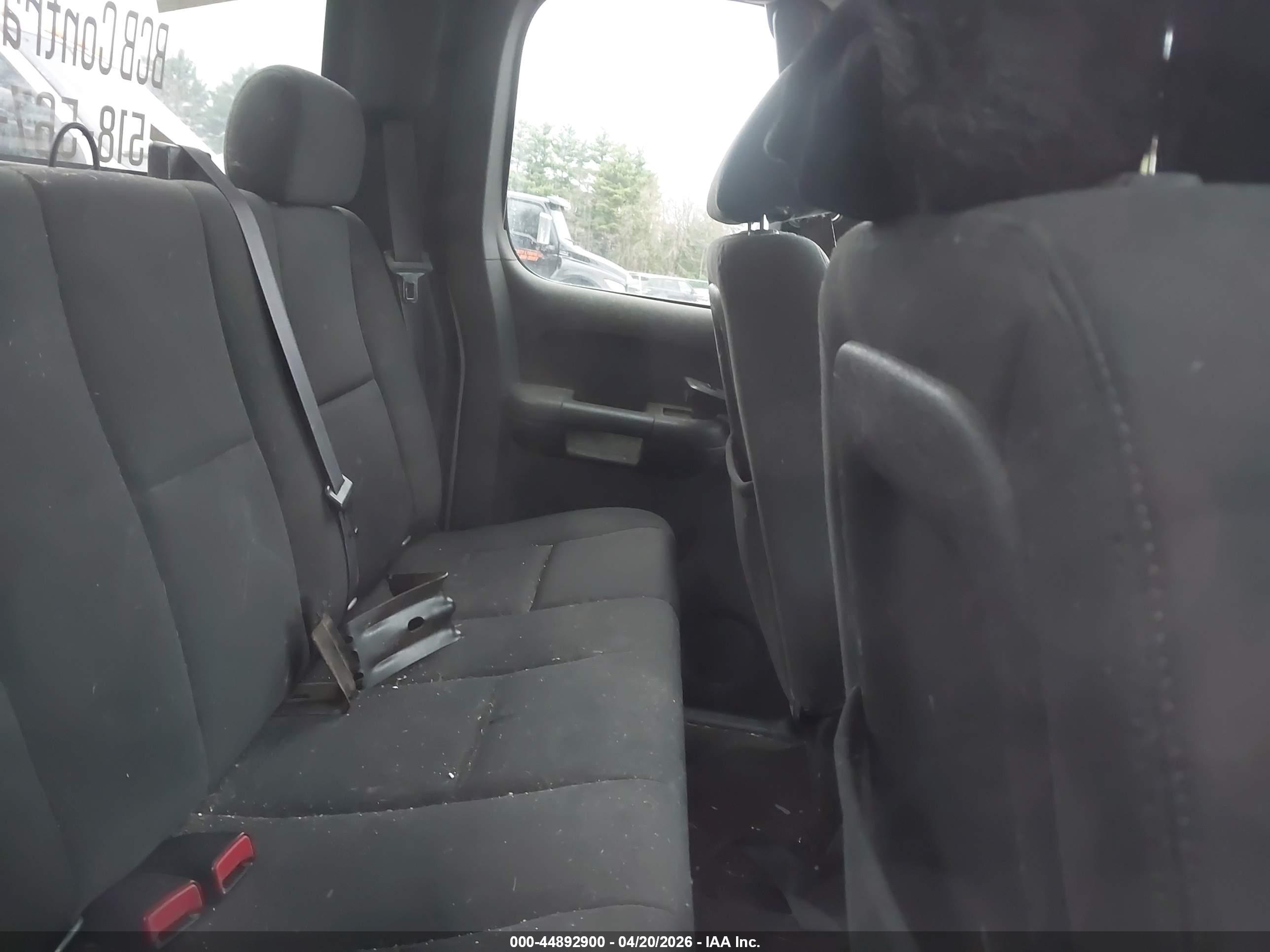 GMC SIERRA image 8