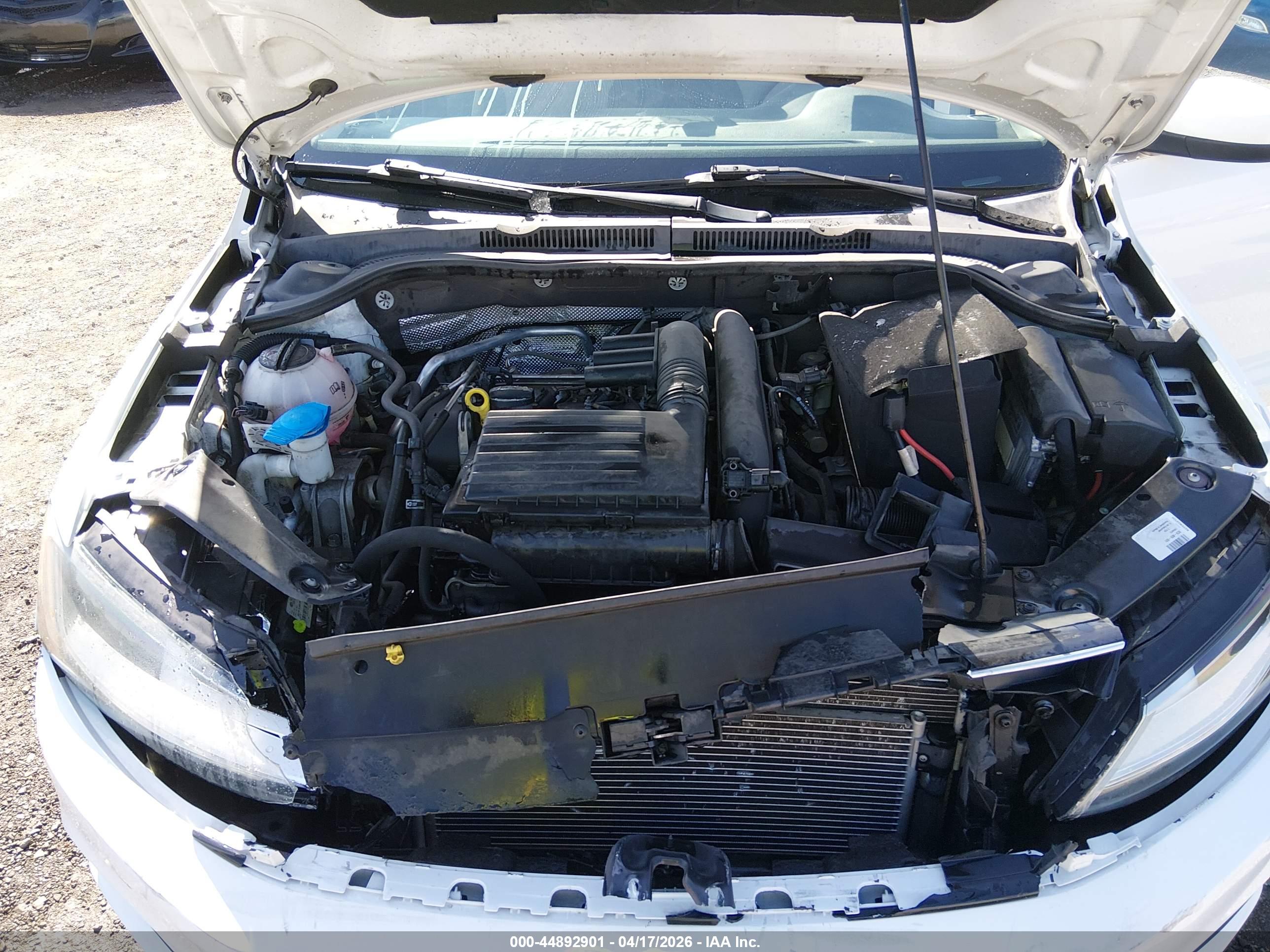 VOLKSWAGEN JETTA image 10