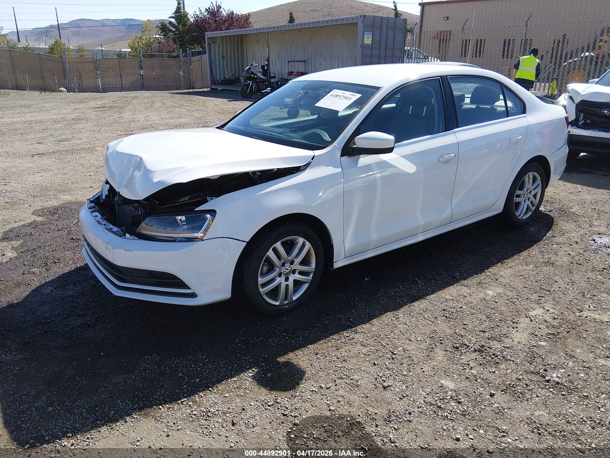 VOLKSWAGEN JETTA image 2