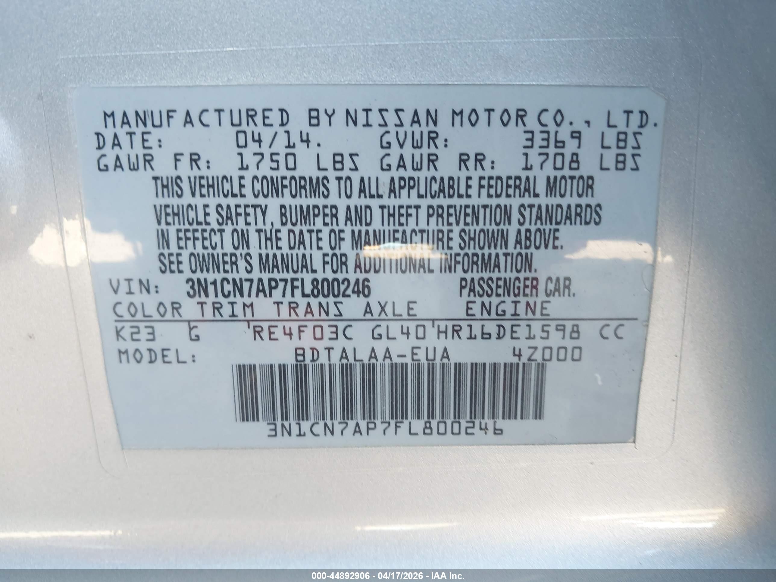 NISSAN VERSA image 9