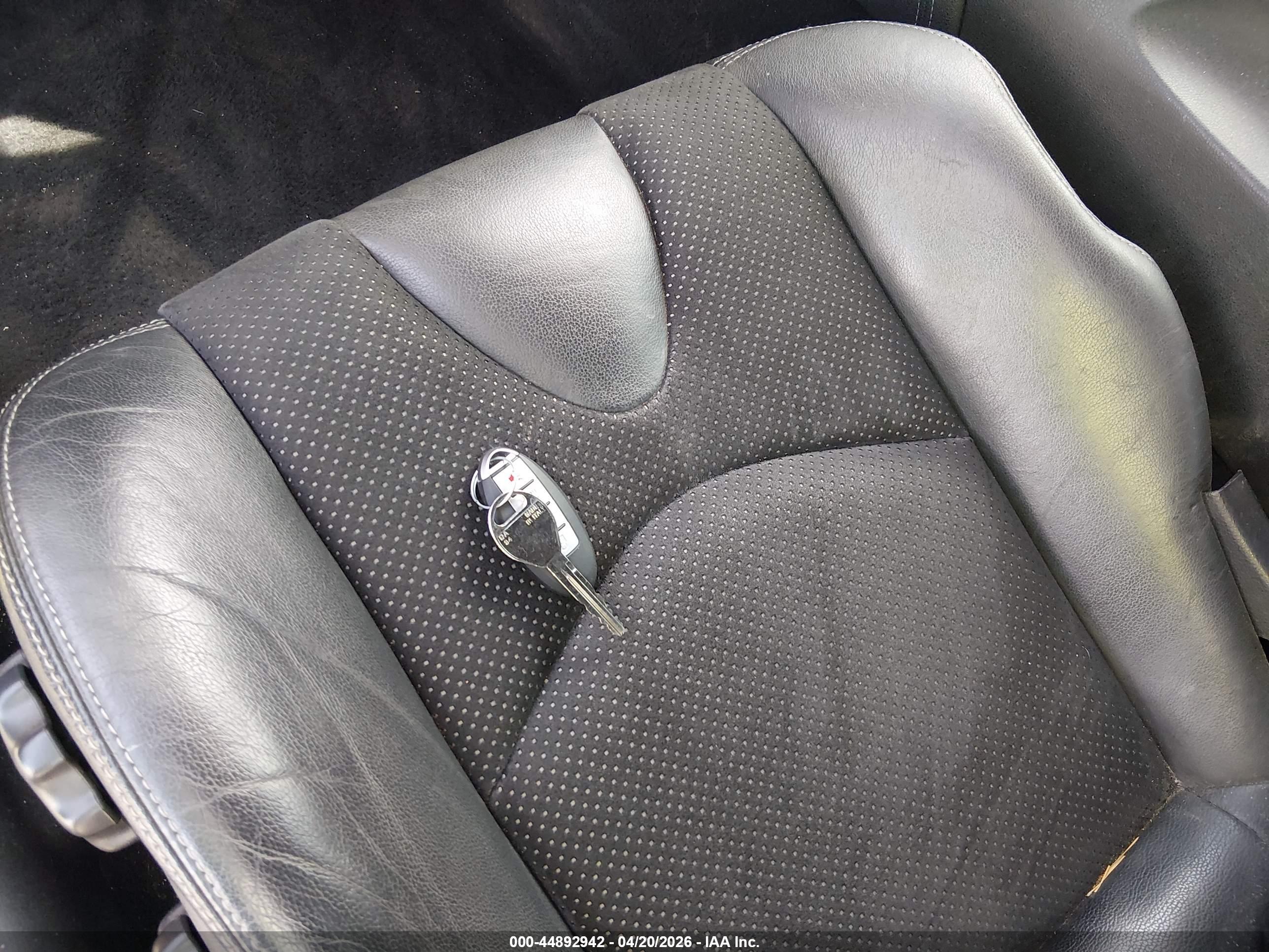 NISSAN 370Z image 11