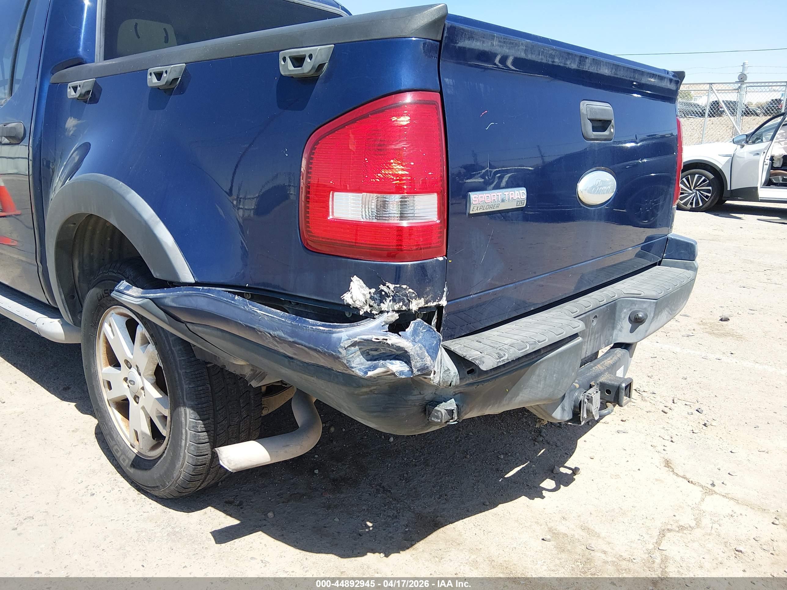 FORD EXPLORER image 6