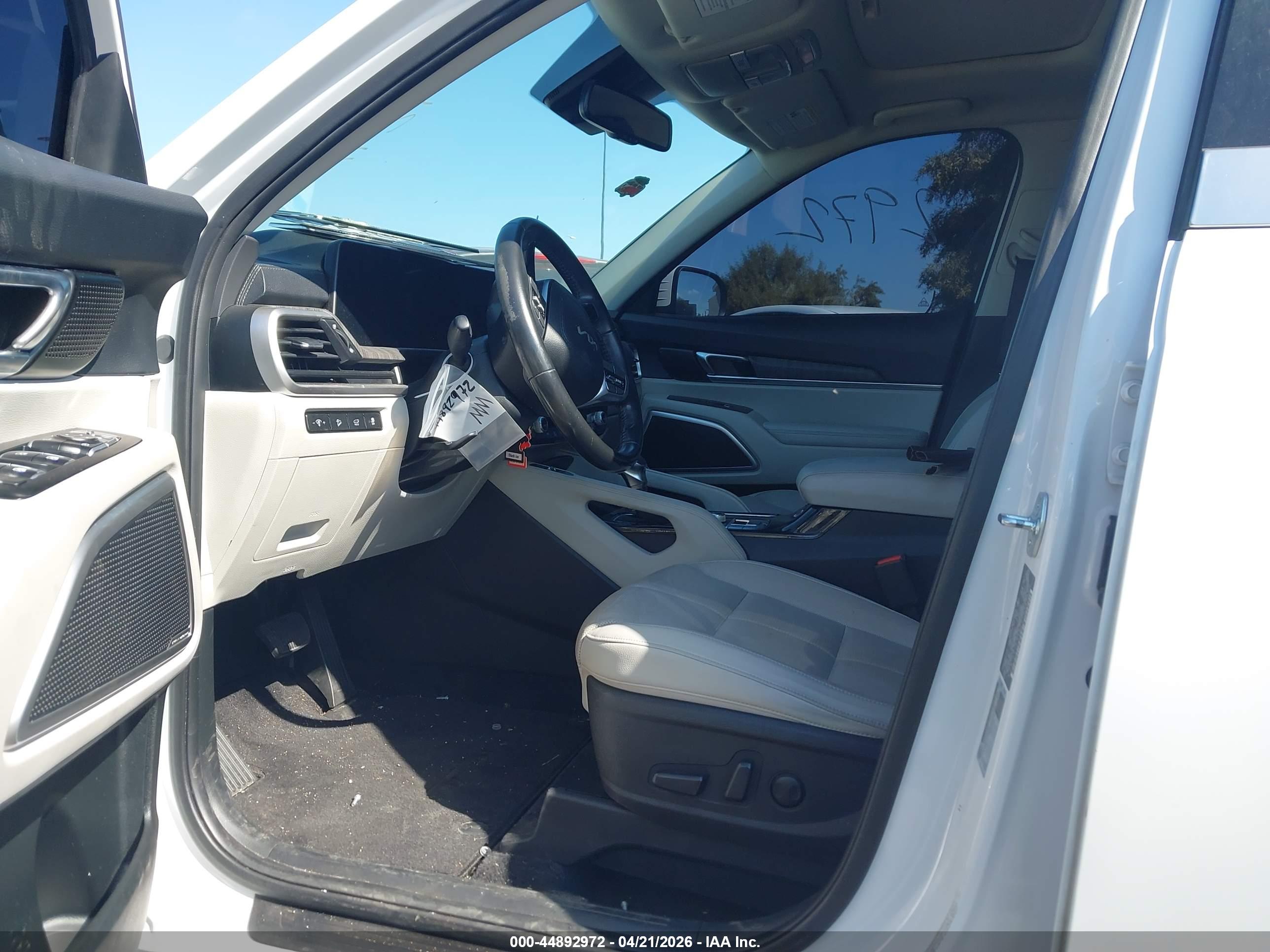KIA TELLURIDE image 5
