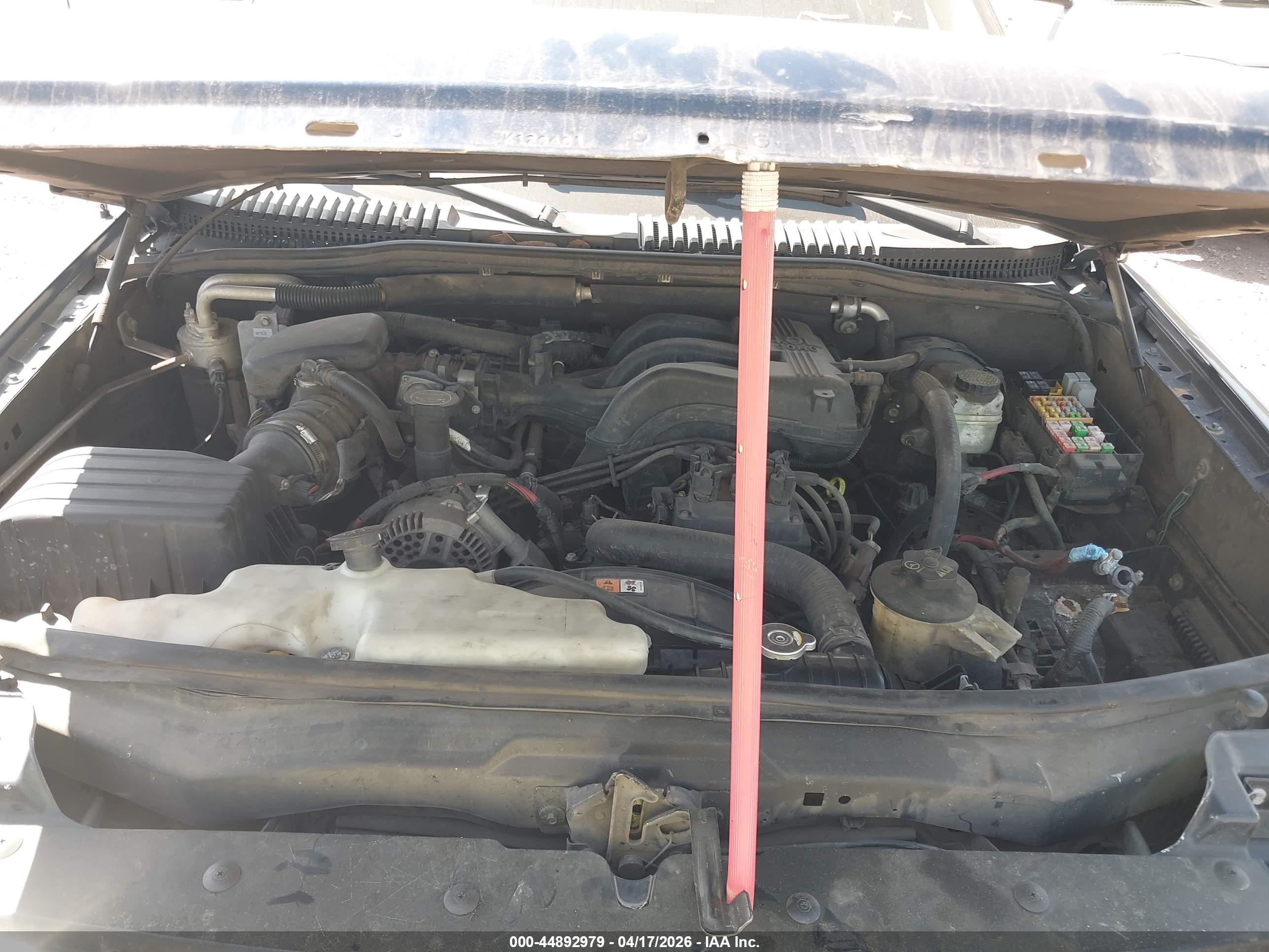 FORD EXPLORER image 10