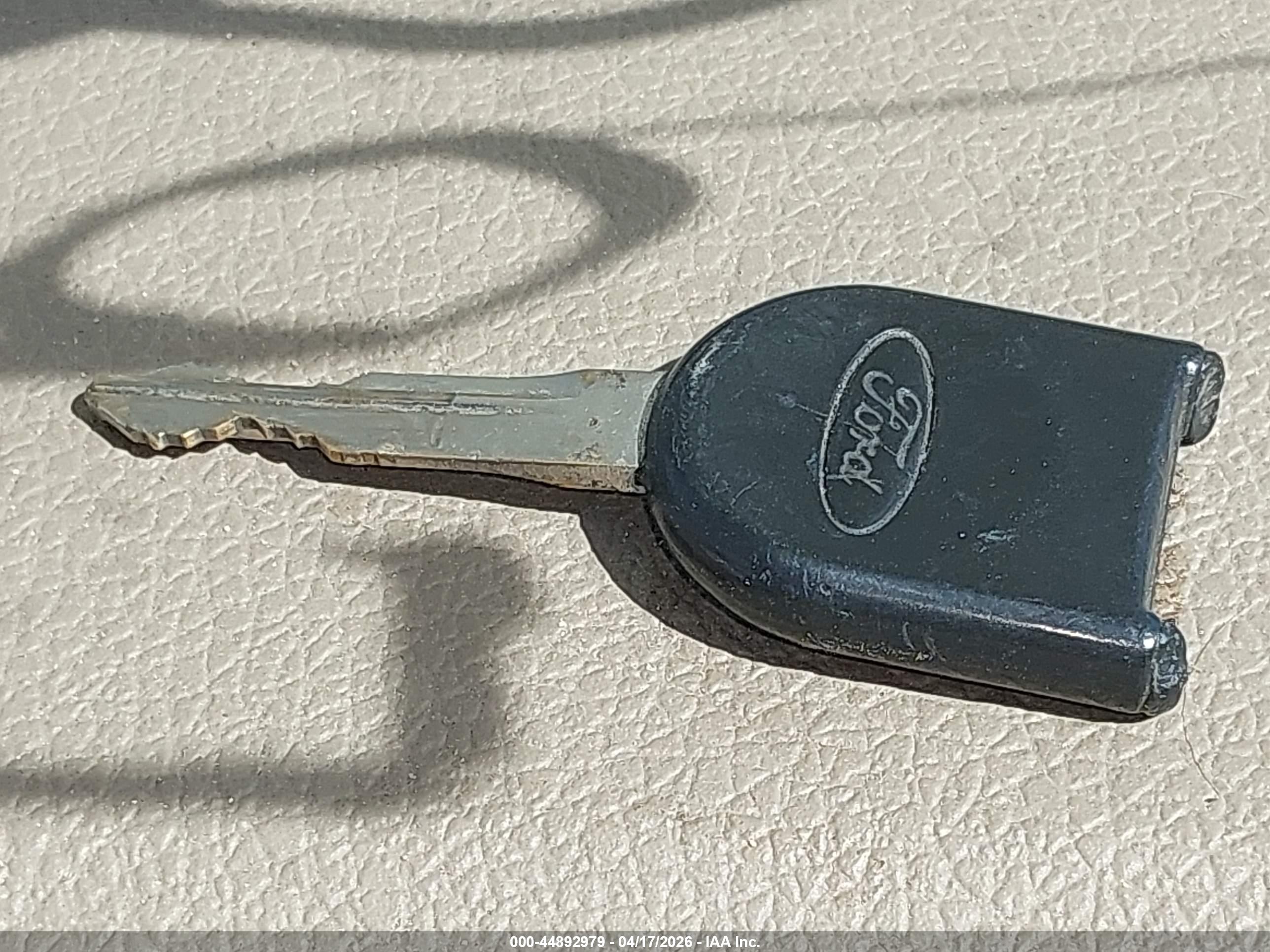 FORD EXPLORER image 11