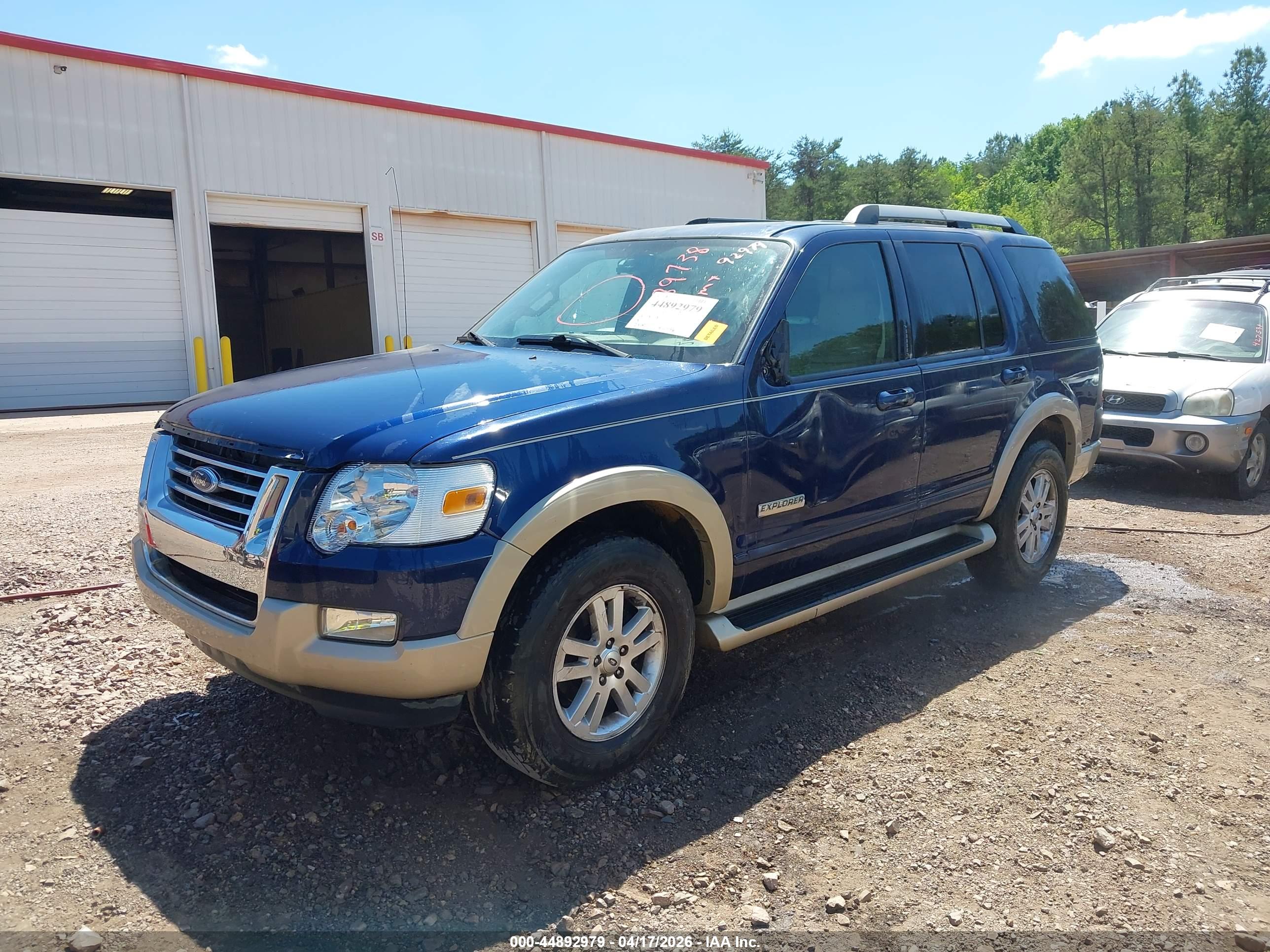 FORD EXPLORER image 2