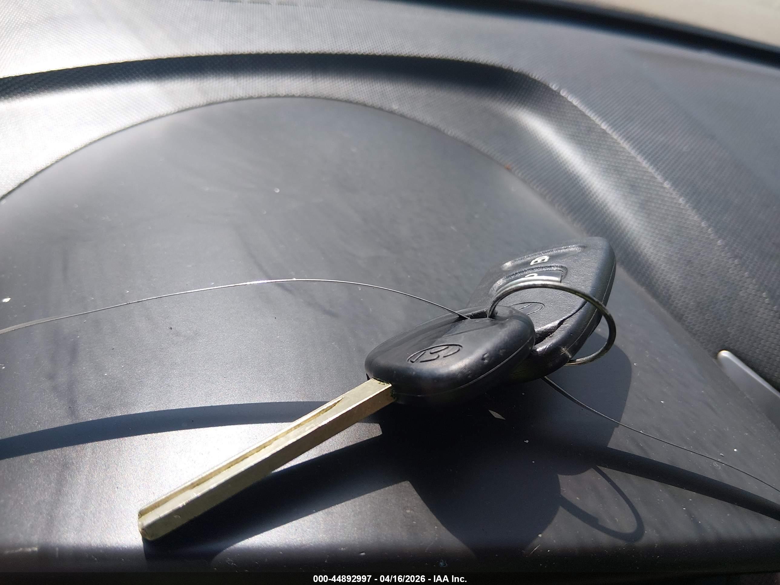 HYUNDAI ACCENT image 11