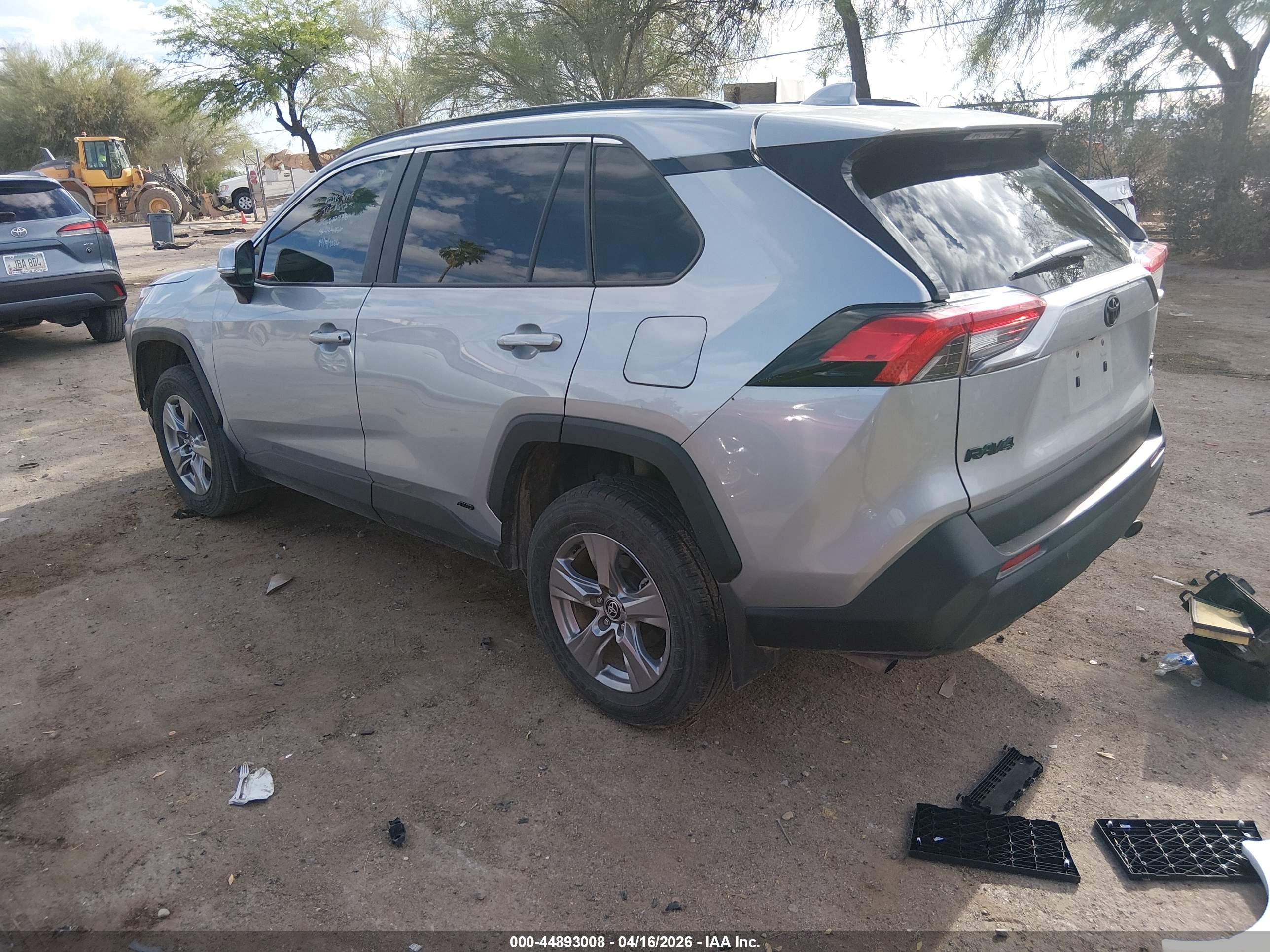 TOYOTA RAV4 image 3