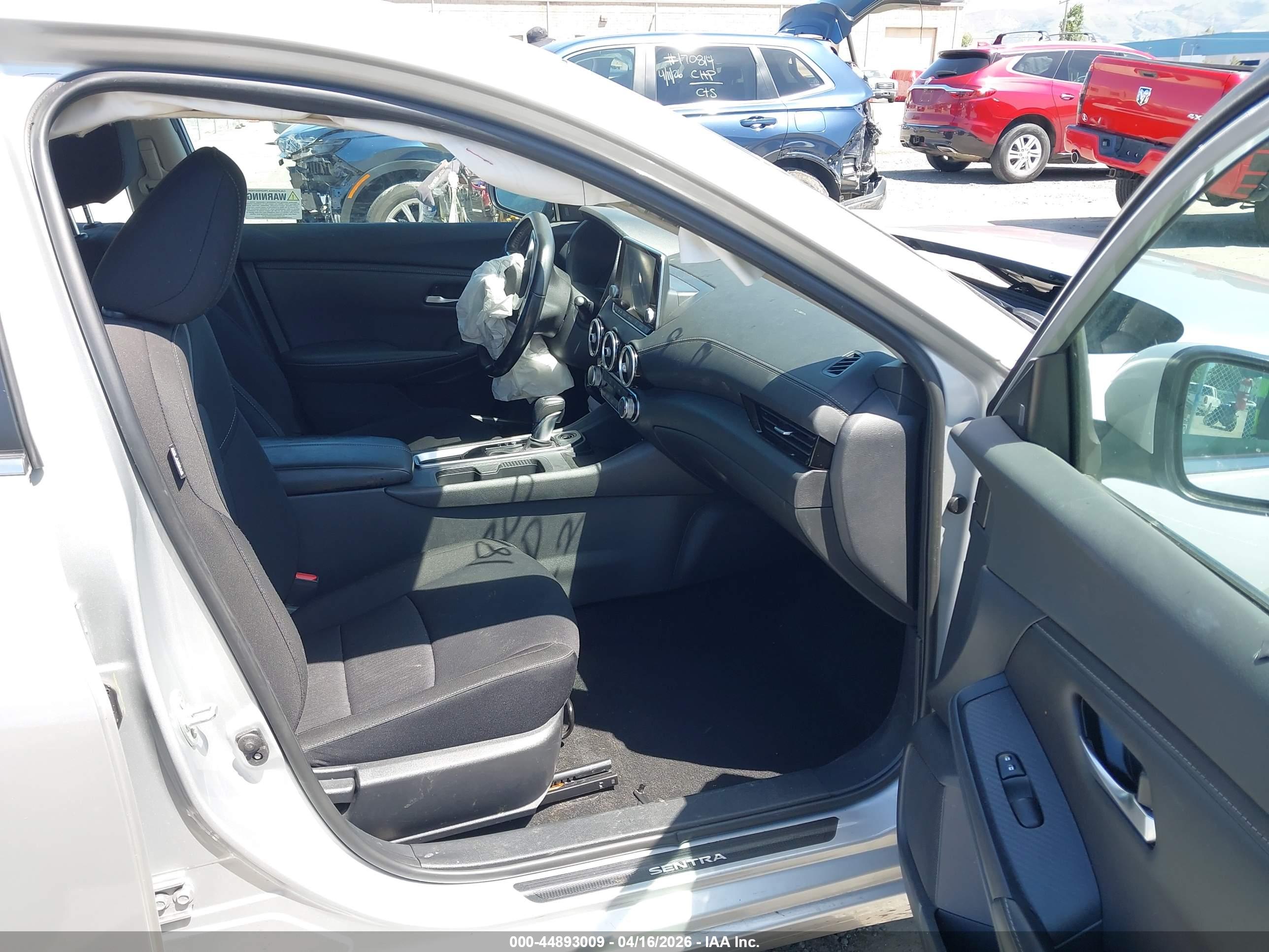 NISSAN SENTRA image 5
