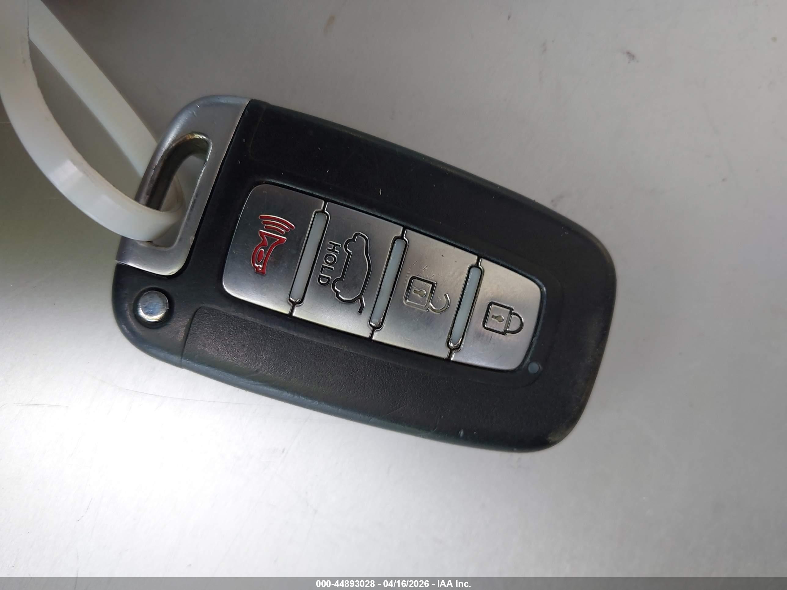 KIA SORENTO image 11