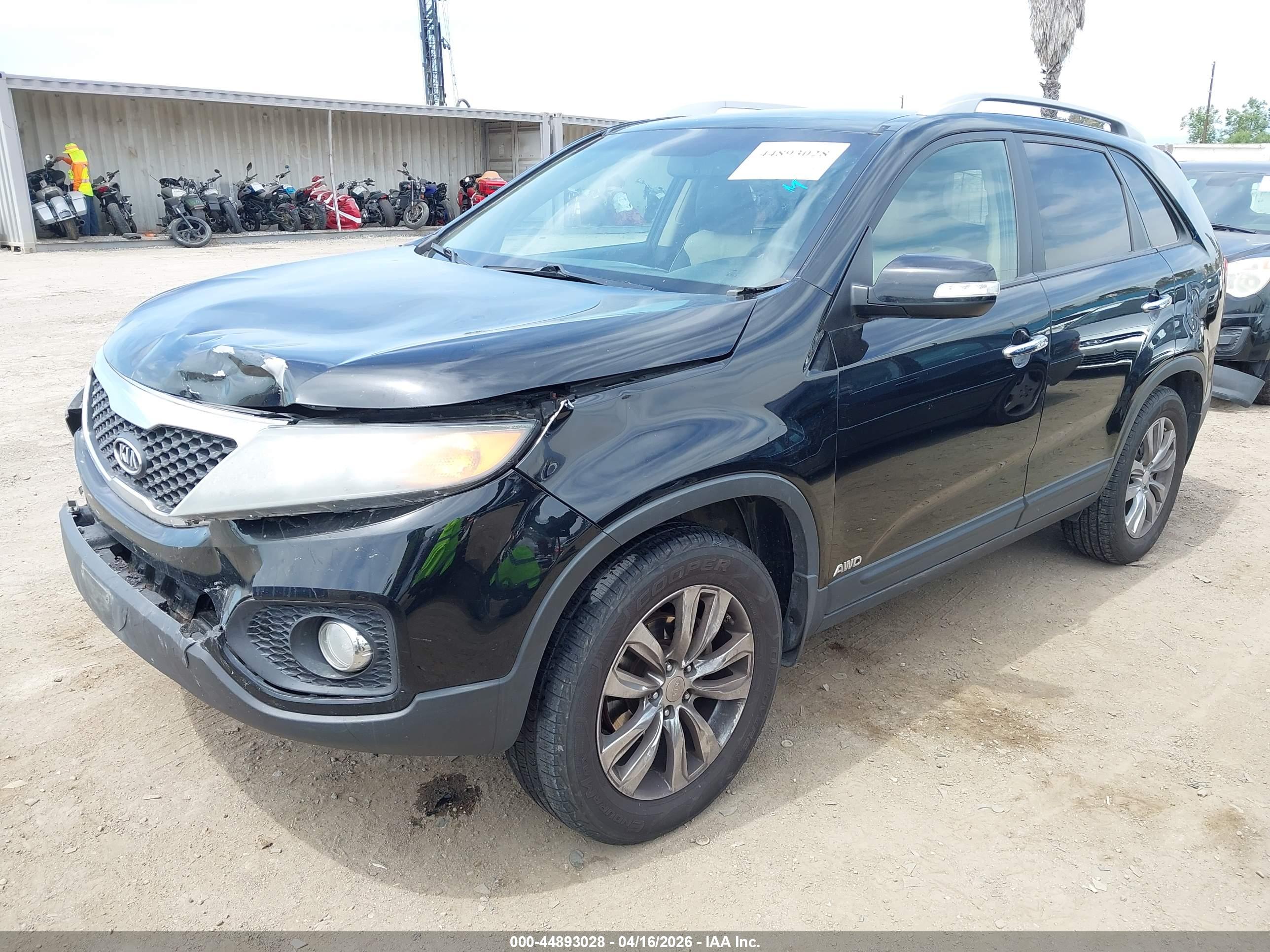 KIA SORENTO image 2
