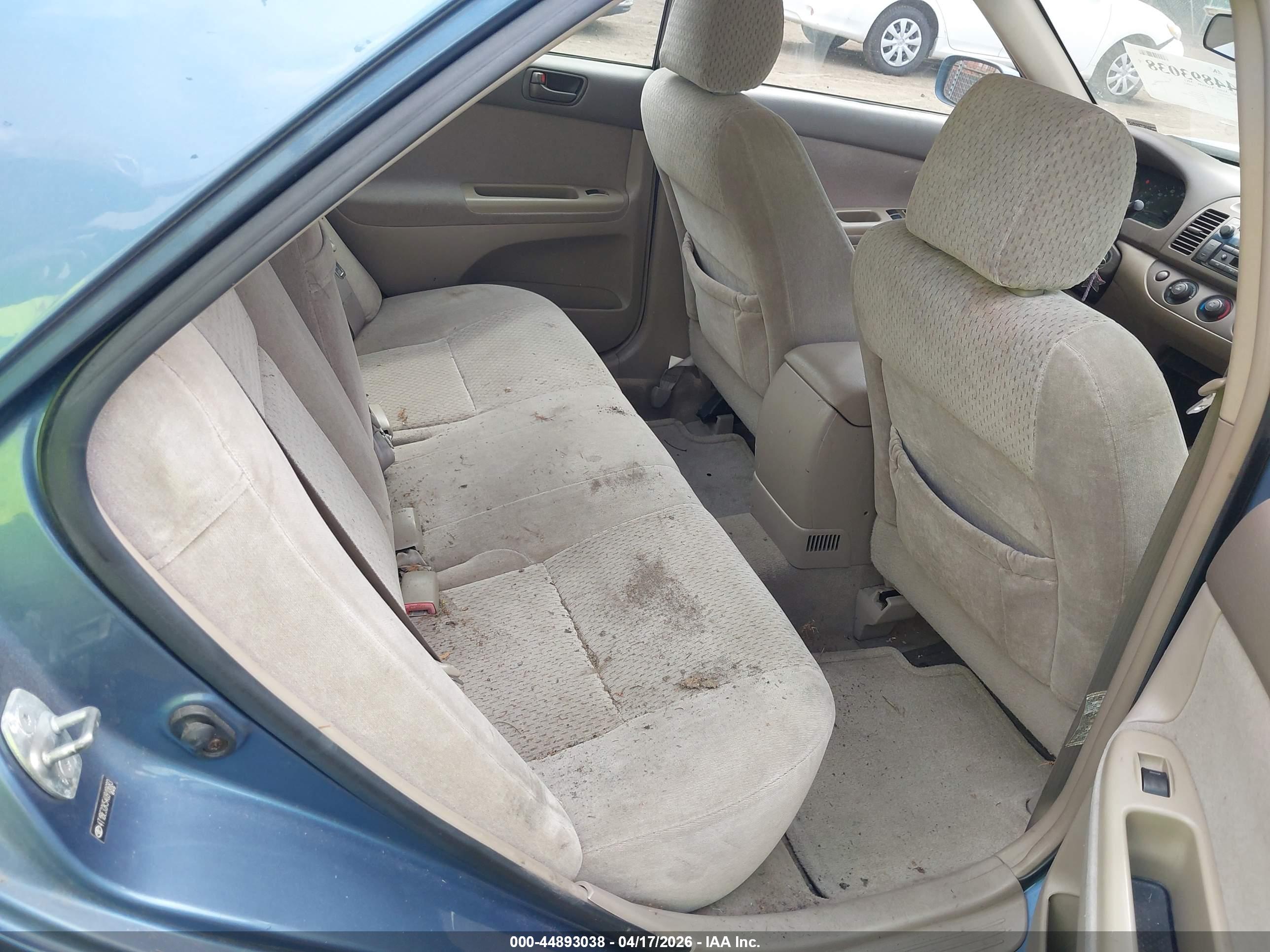 TOYOTA CAMRY image 8