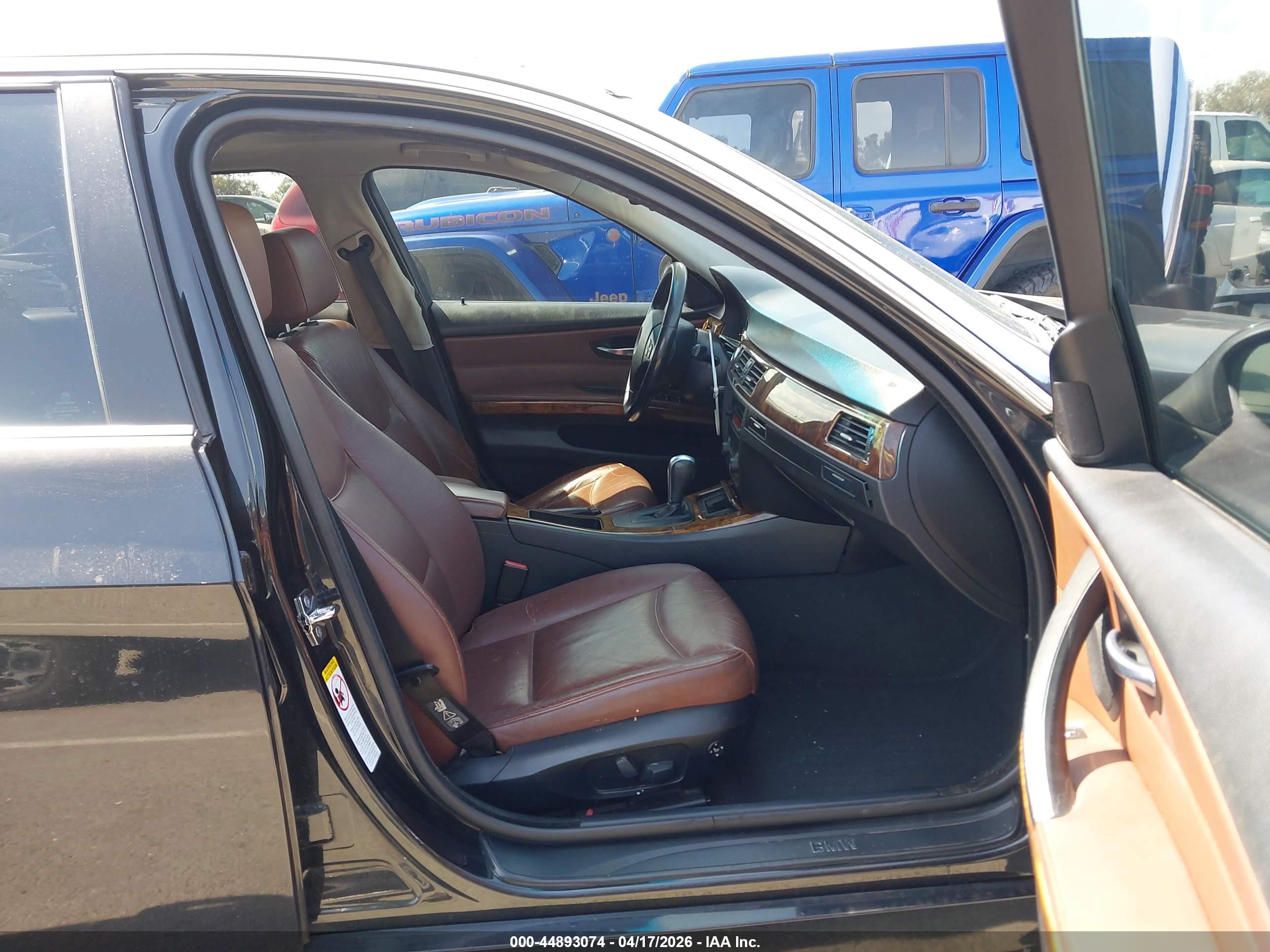 BMW 330I image 5
