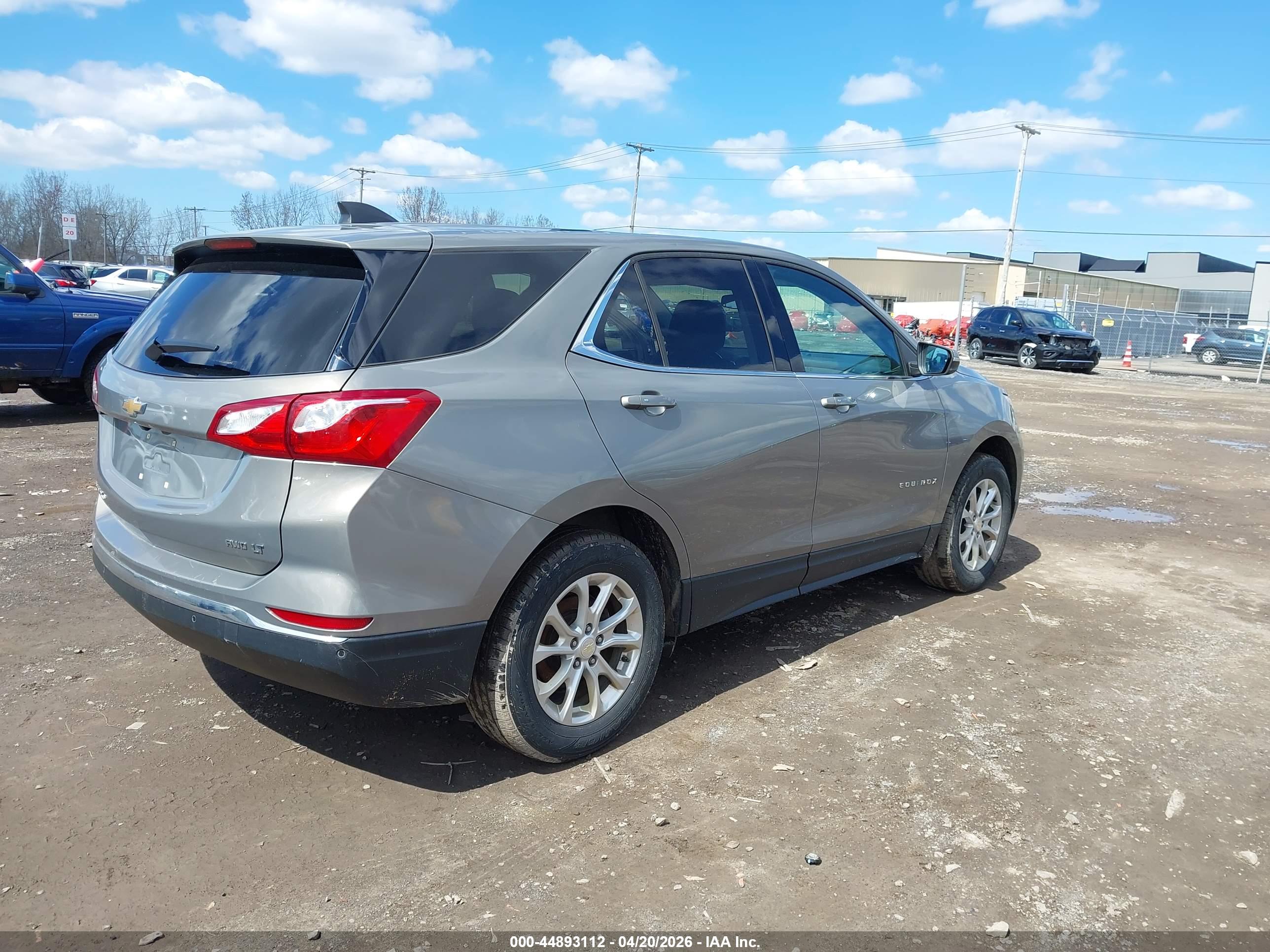 CHEVROLET EQUINOX image 4