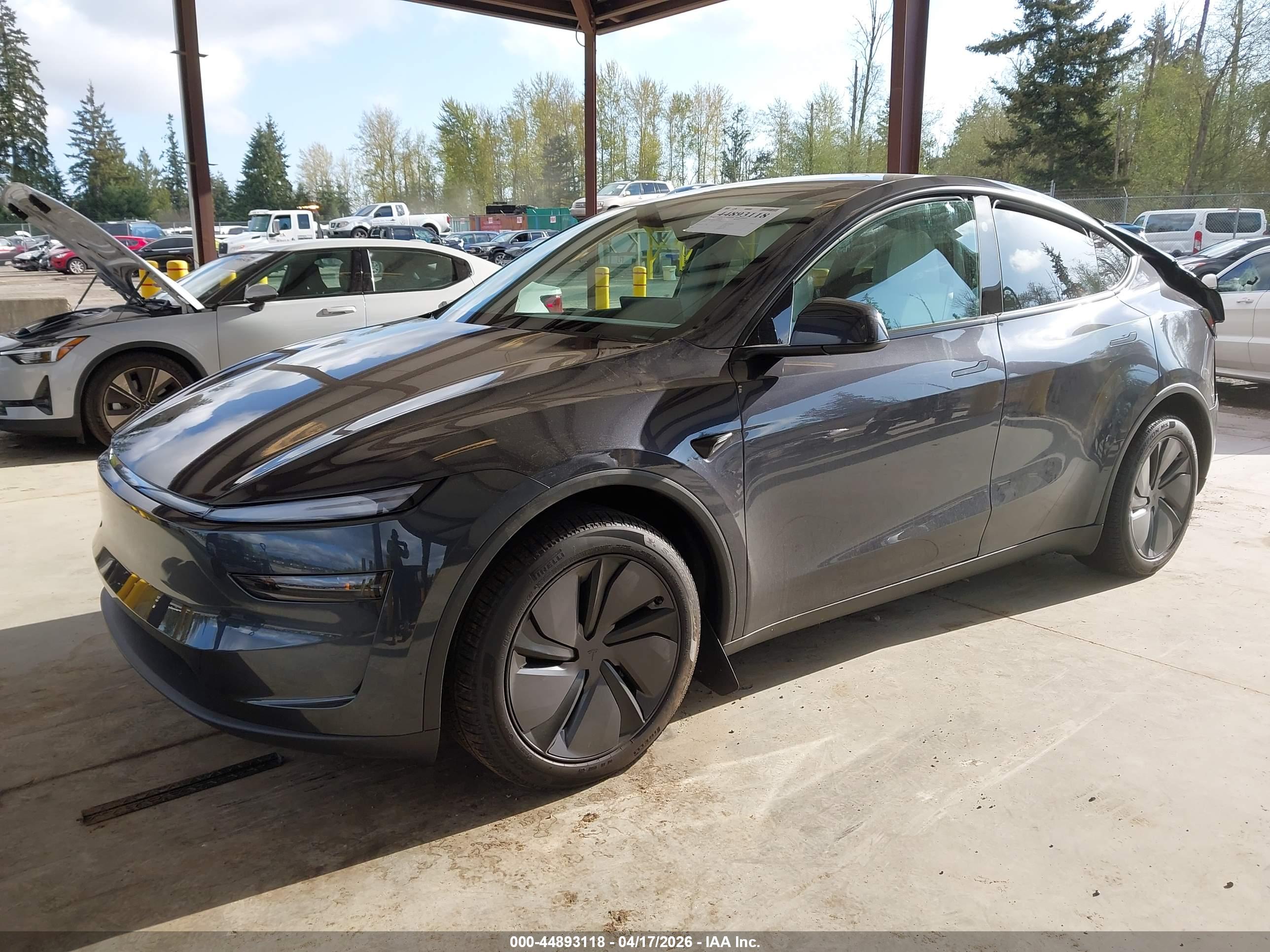 TESLA MODEL image 2