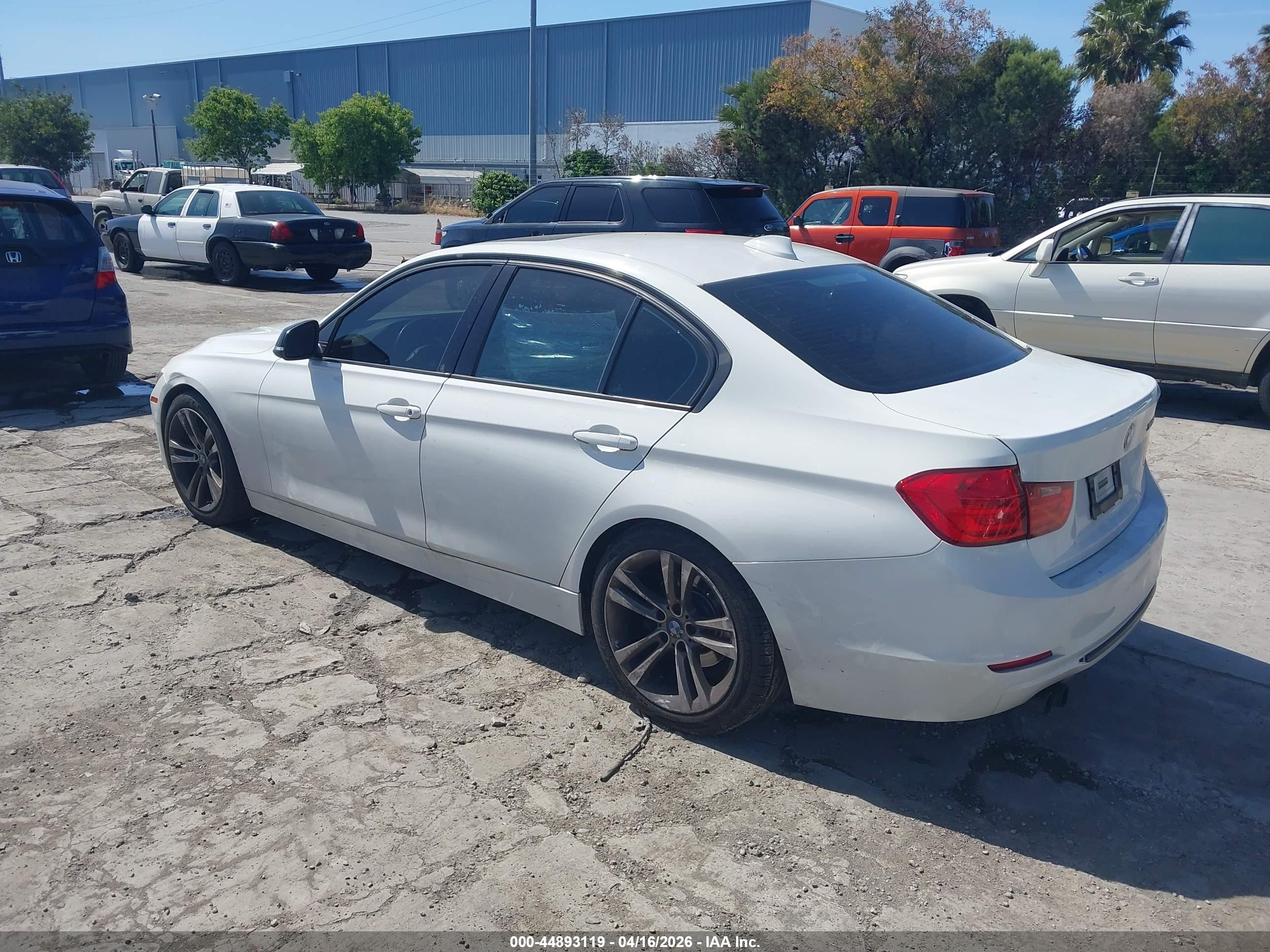 BMW 328I image 3