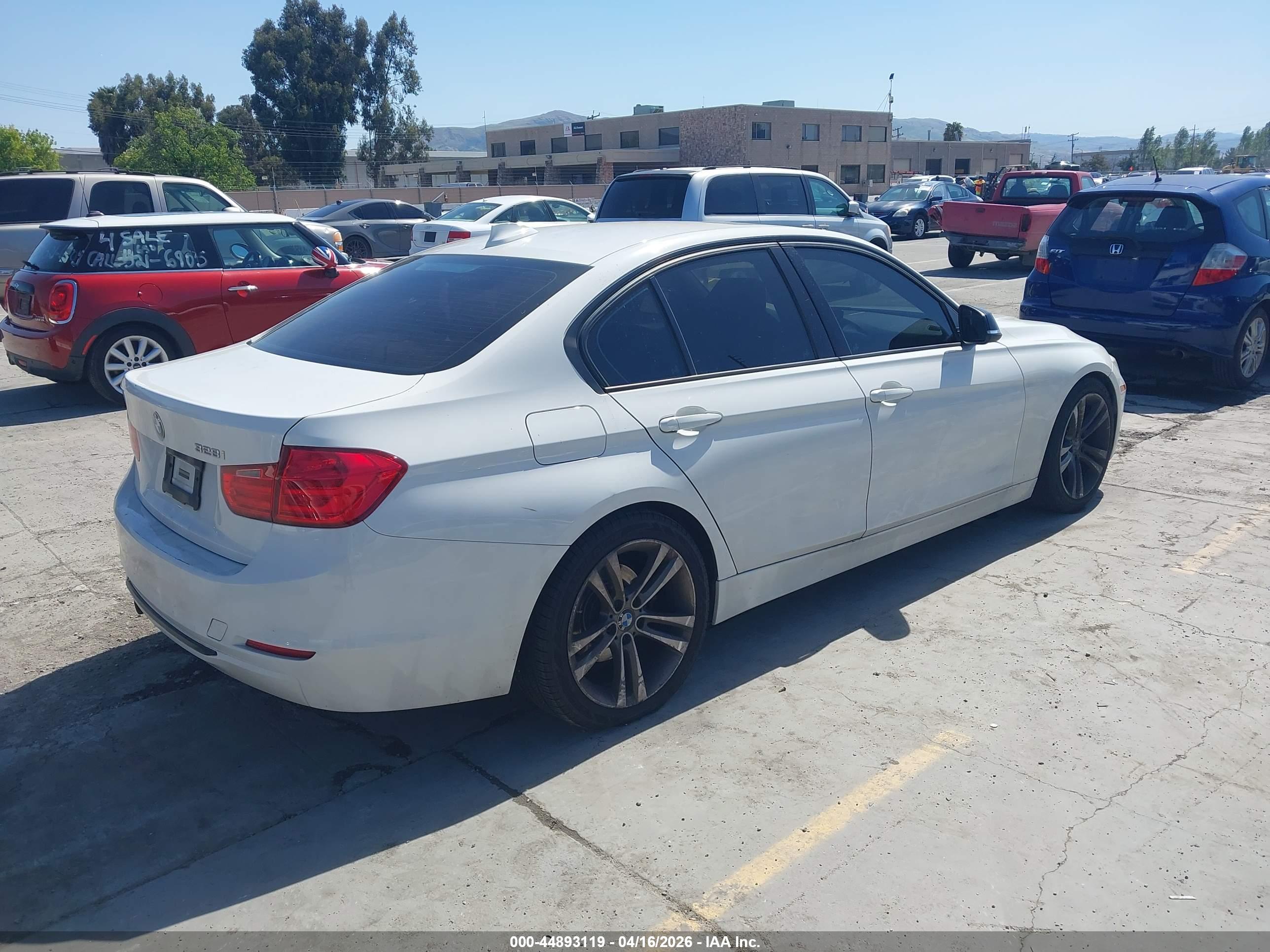 BMW 328I image 4